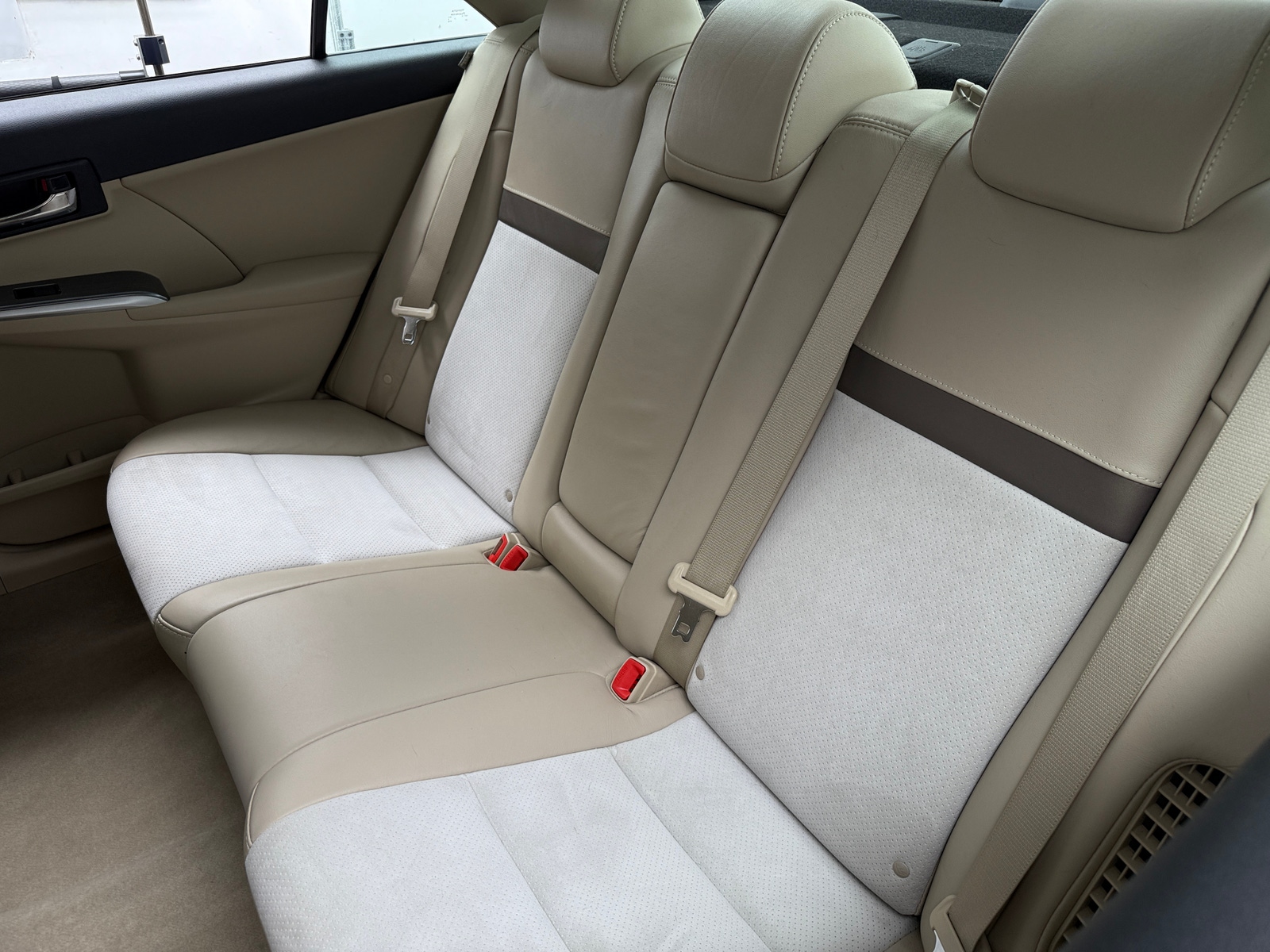 Thumbnail: 2012 Toyota Camry - 6