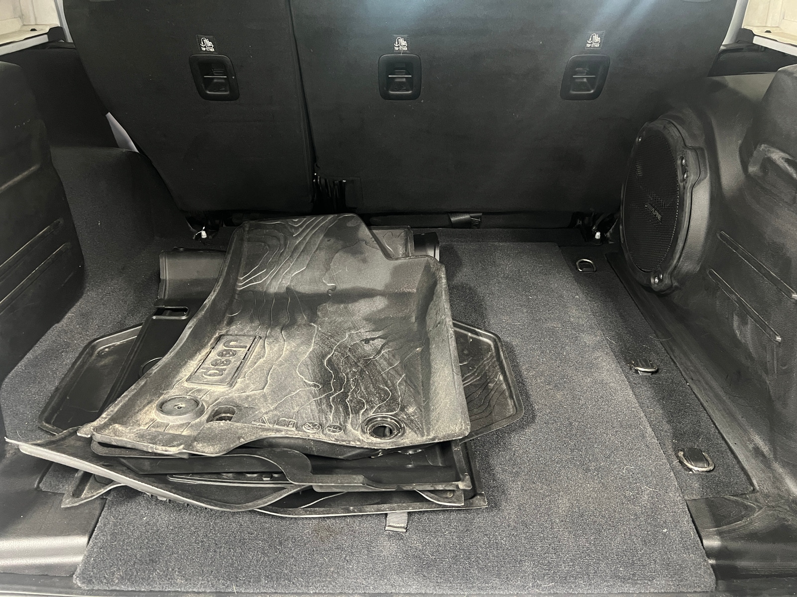 Thumbnail: 2019 Jeep Wrangler - 7