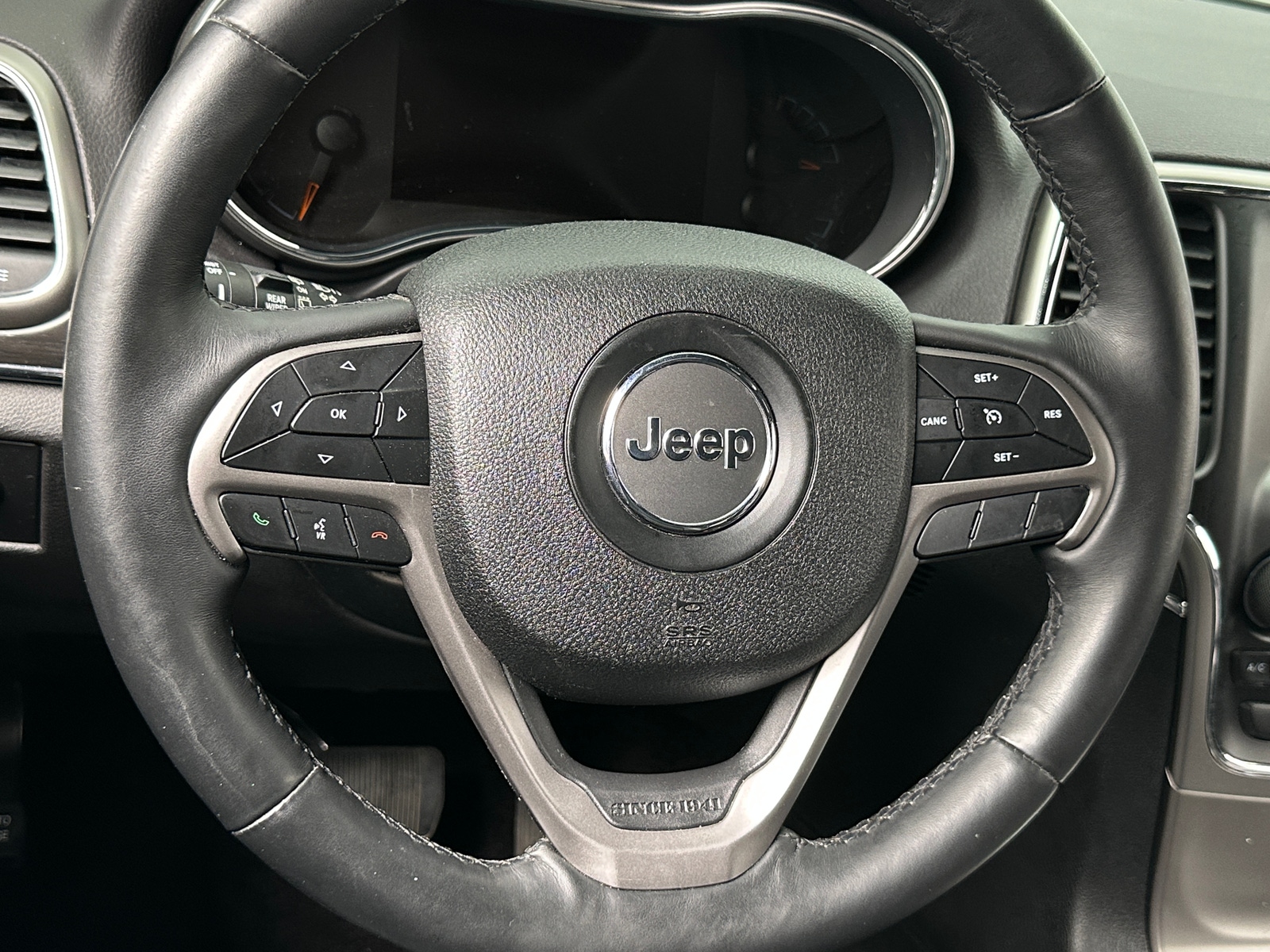 Thumbnail: 2018 Jeep Grand Cherokee - 4