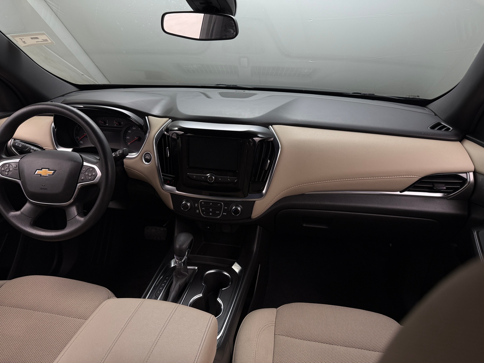 Thumbnail: 2022 Chevrolet Traverse - 3
