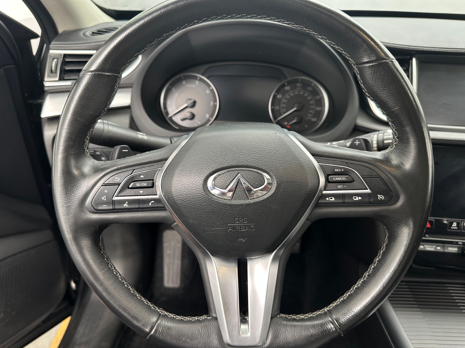 Thumbnail: 2019 INFINITI QX50 - 4
