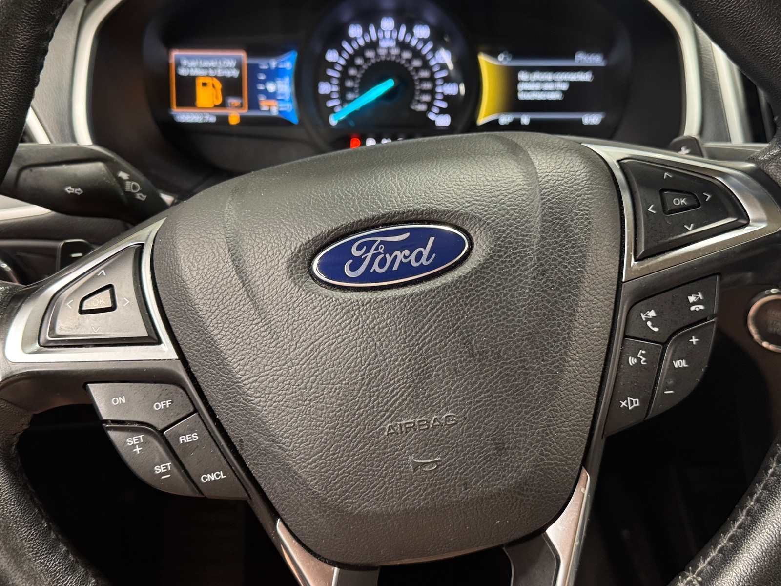 Thumbnail: 2017 Ford Edge - 4