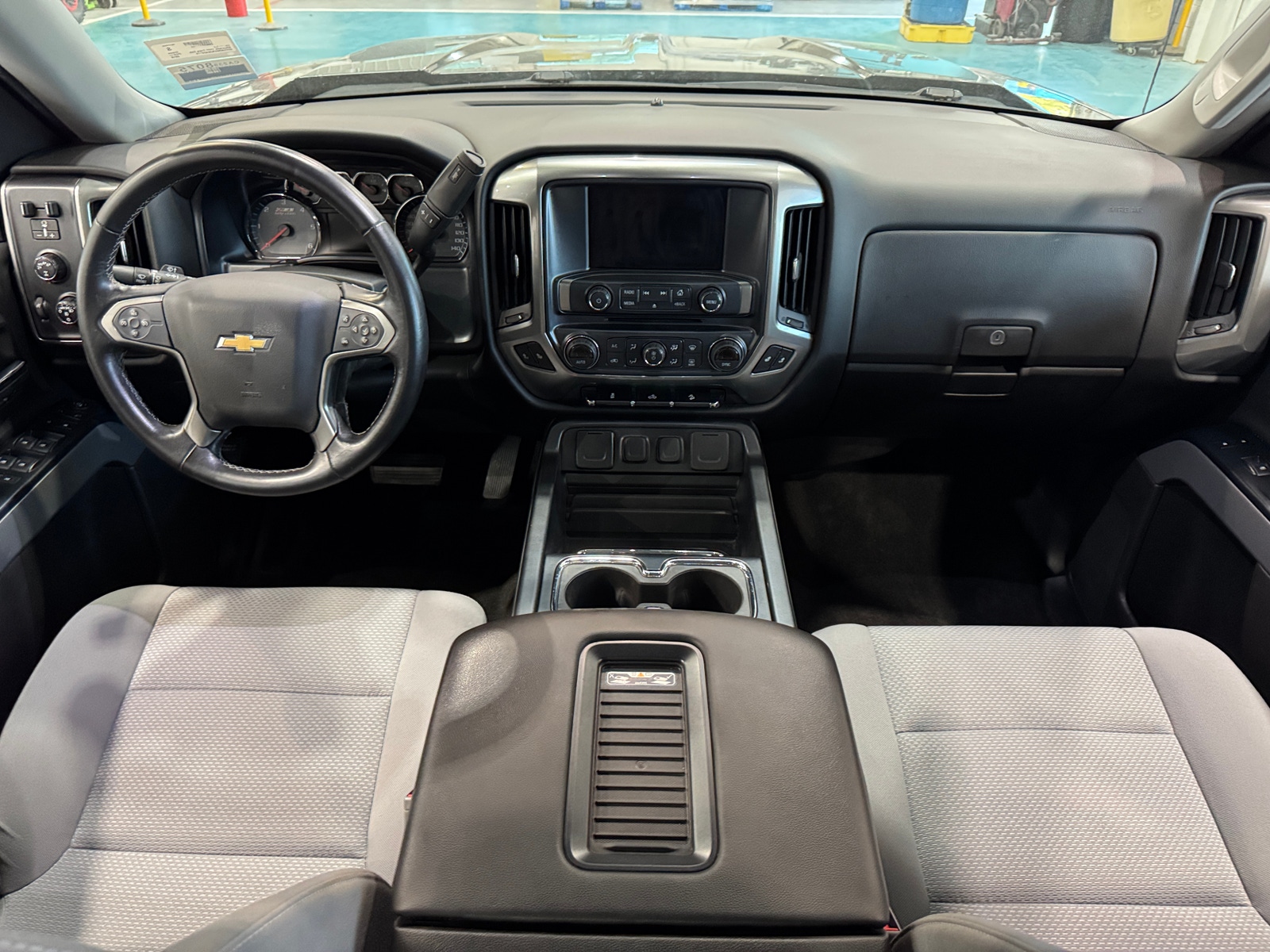 Thumbnail: 2018 Chevrolet Silverado 1500 - 3
