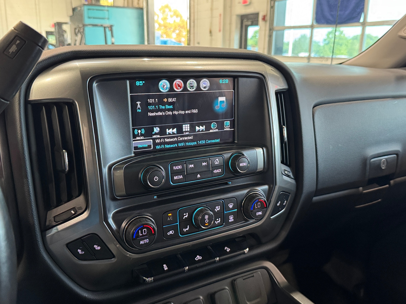 Thumbnail: 2018 Chevrolet Silverado 1500 - 4