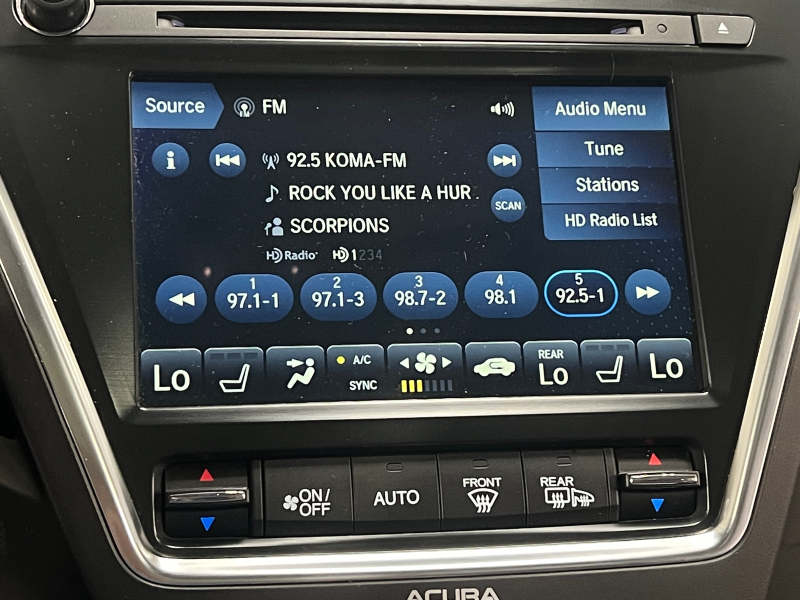 Thumbnail: 2019 Acura MDX - 3