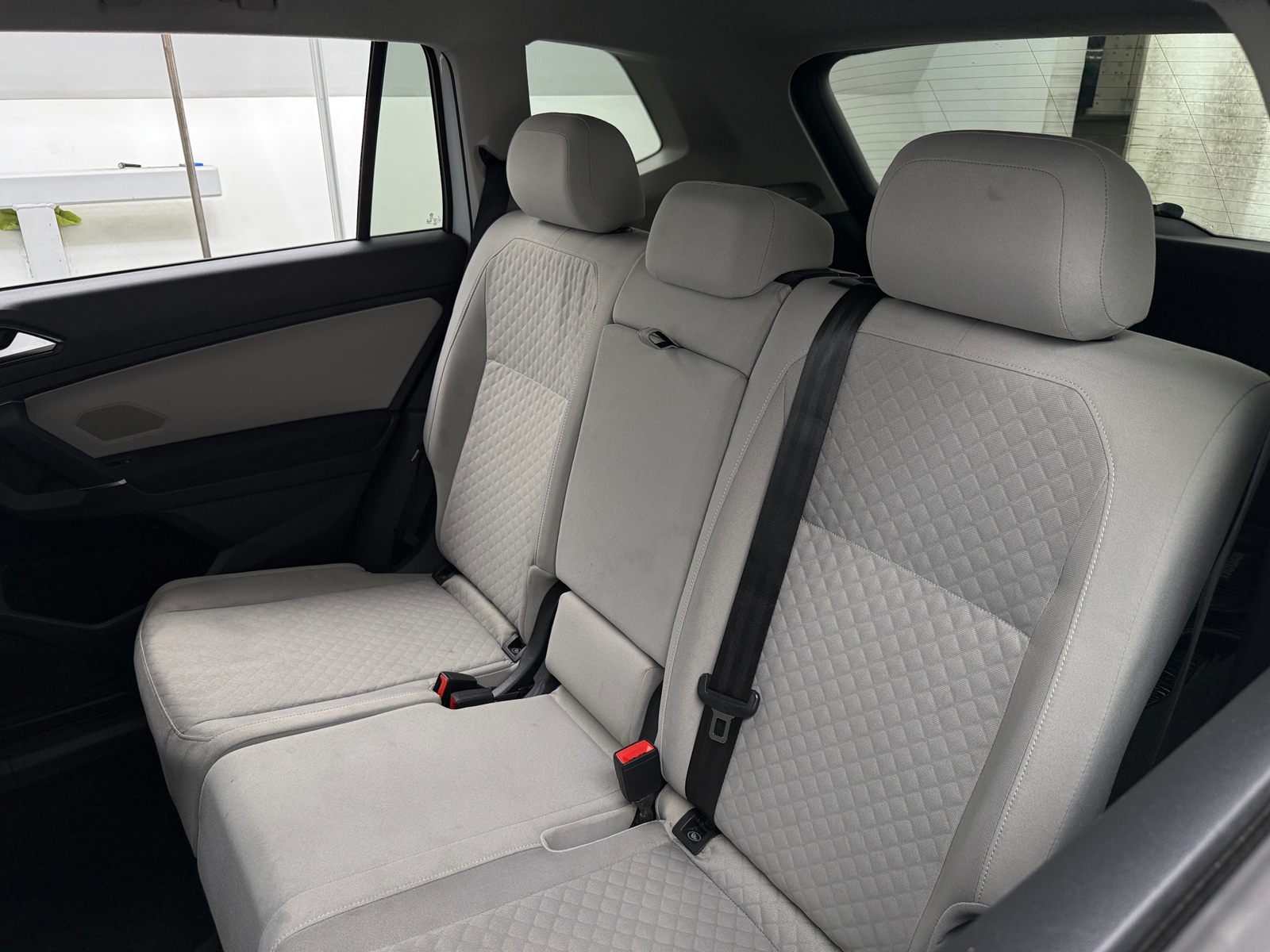 Thumbnail: 2018 Volkswagen Tiguan - 6