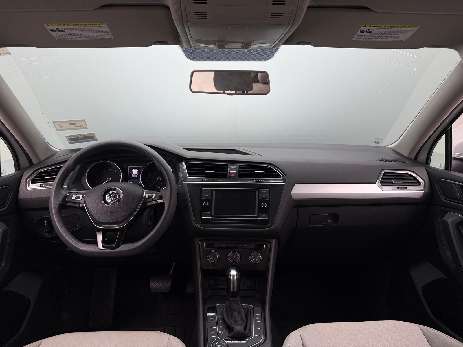 Thumbnail: 2018 Volkswagen Tiguan - 3