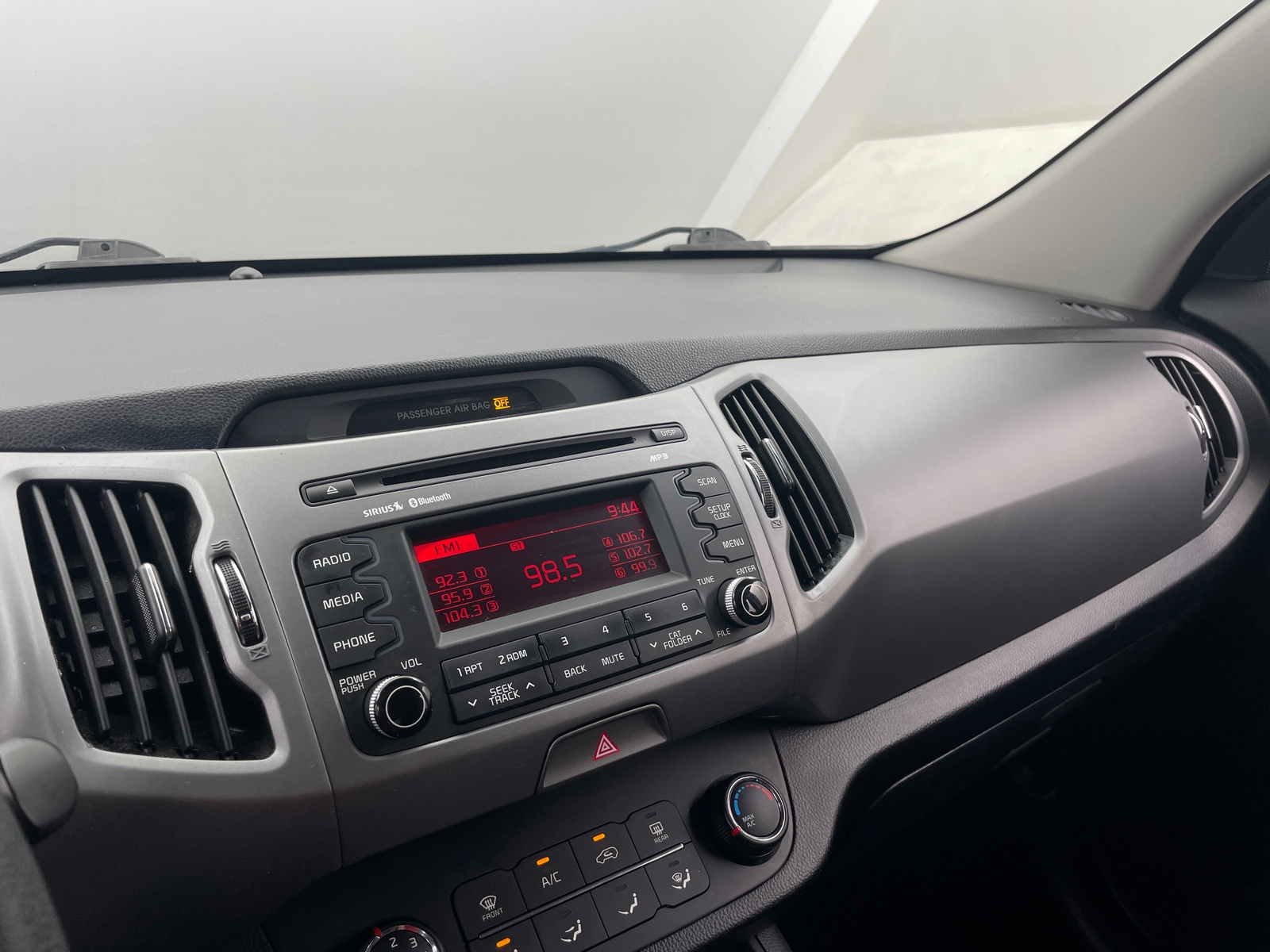 Thumbnail: 2015 Kia Sportage - 4