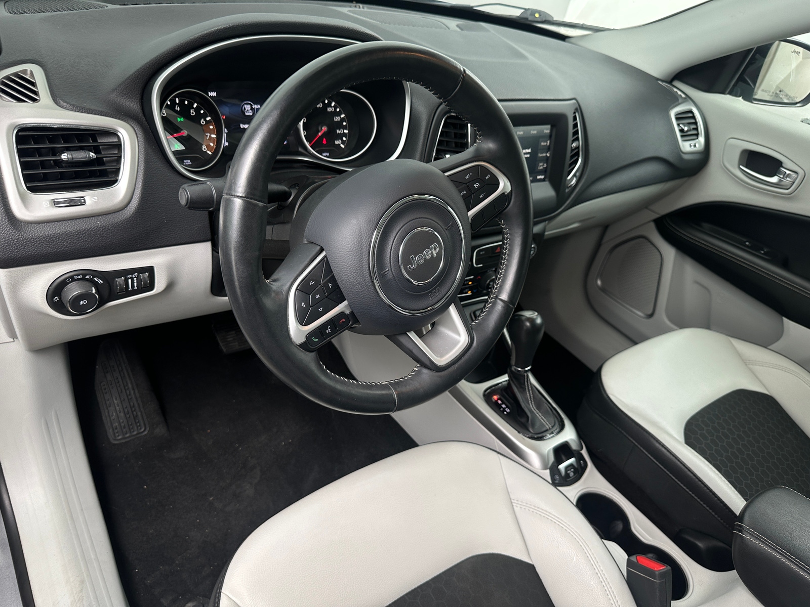 Thumbnail: 2018 Jeep Compass - 3