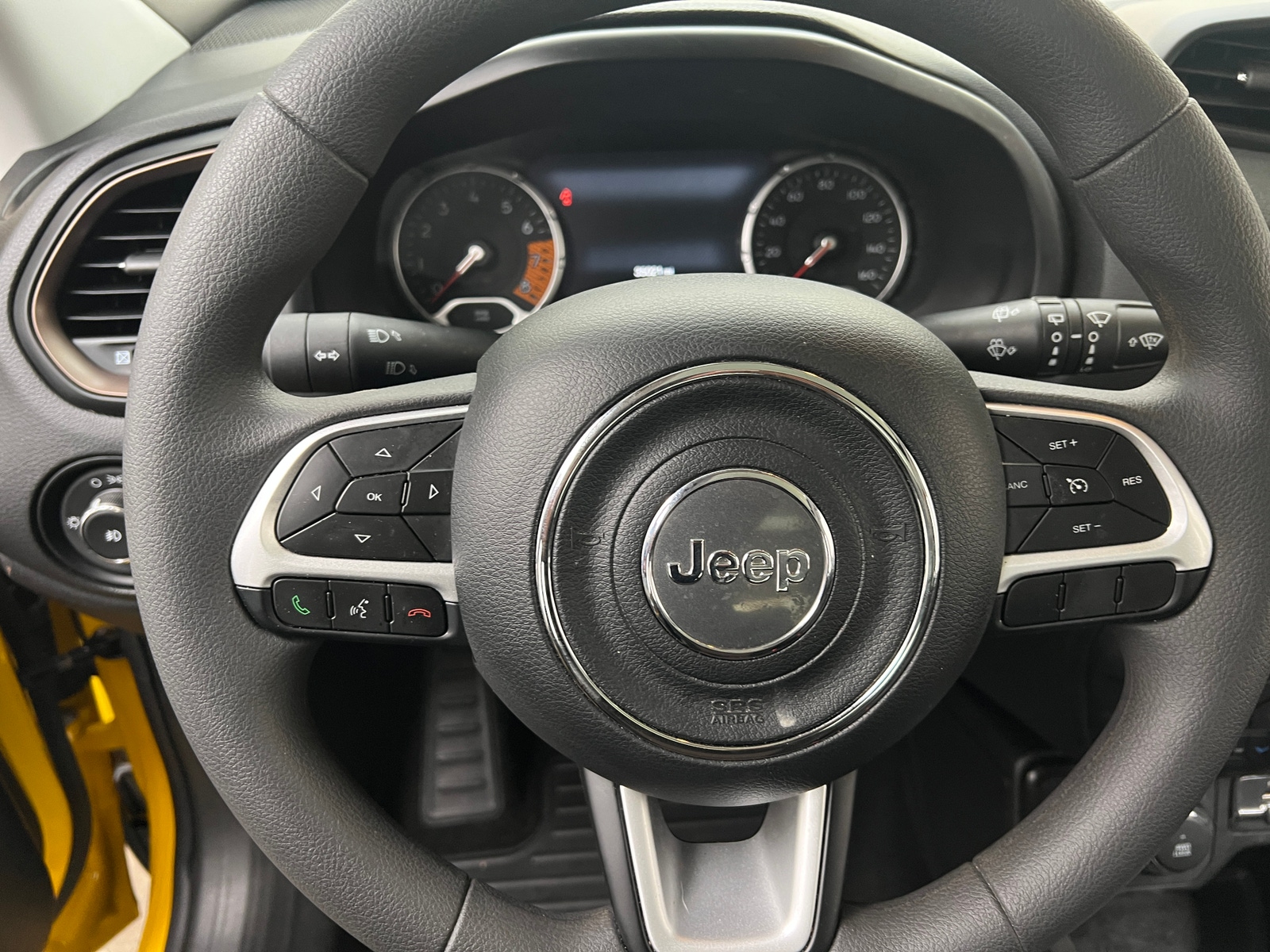 Thumbnail: 2023 Jeep Renegade - 5