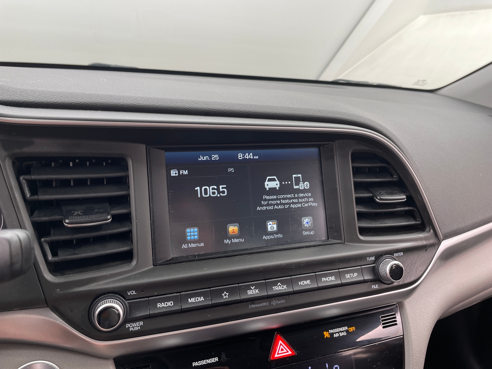 Thumbnail: 2020 Hyundai Elantra - 4