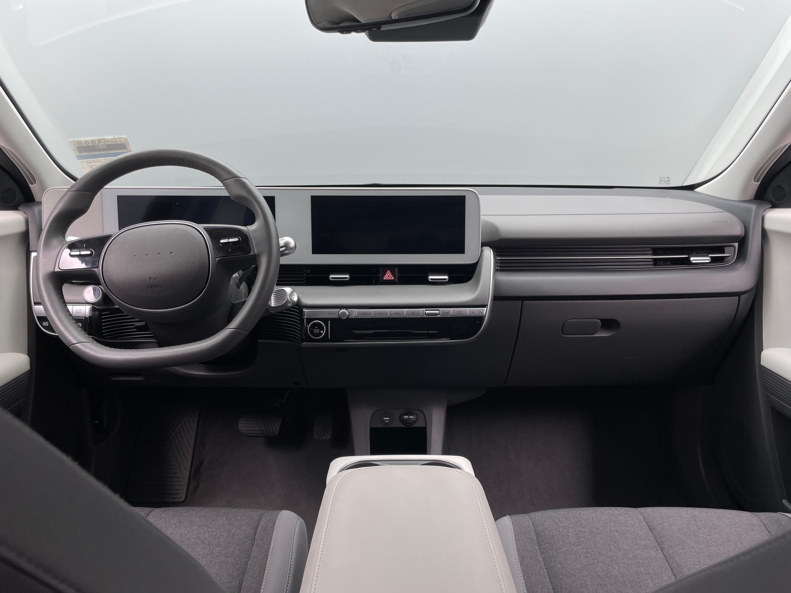 Thumbnail: 2024 Hyundai Ioniq 5 - 3