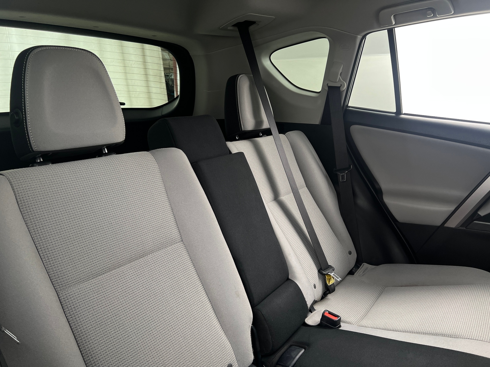 Thumbnail: 2016 Toyota RAV4 - 6