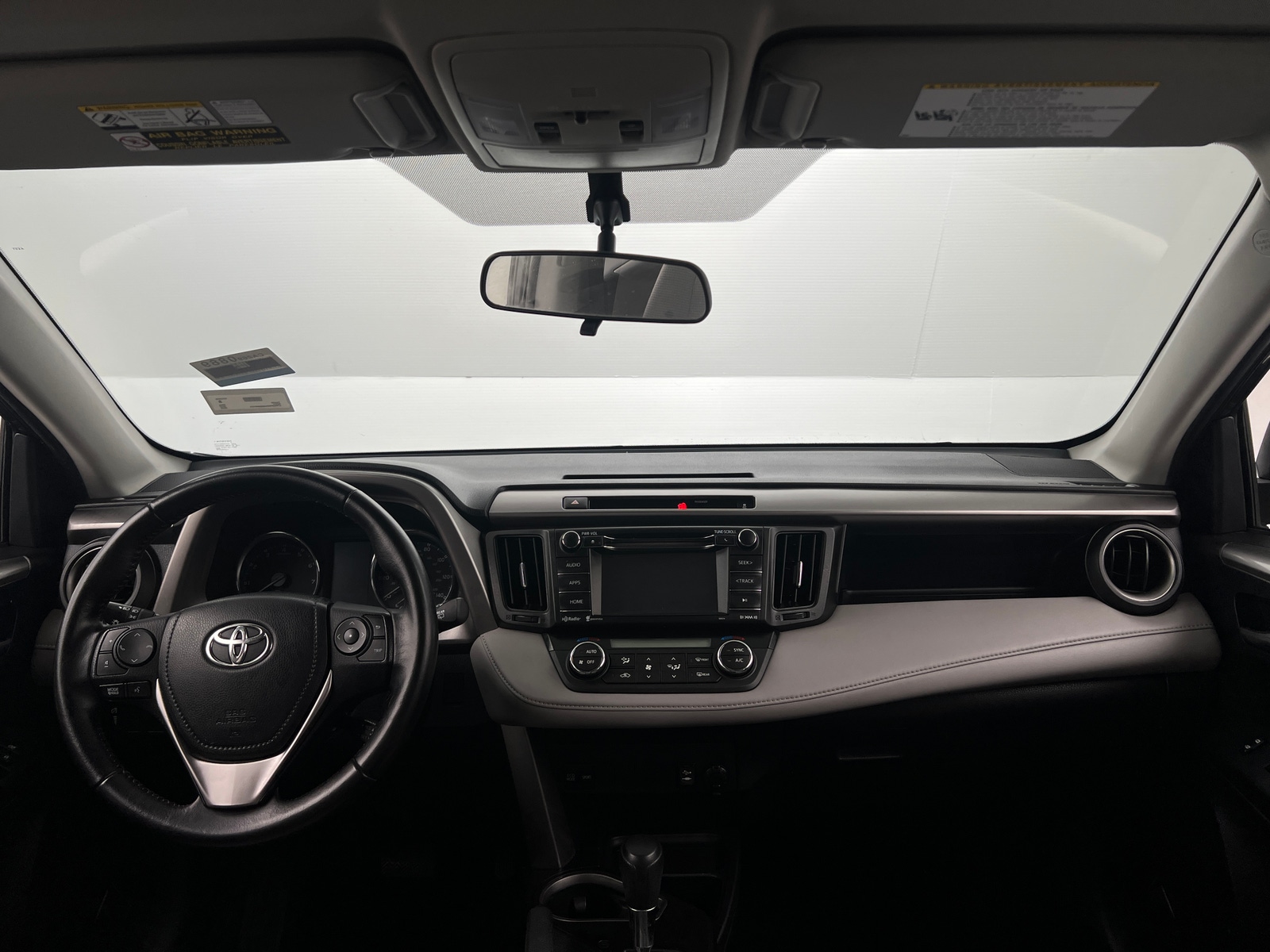 Thumbnail: 2016 Toyota RAV4 - 3