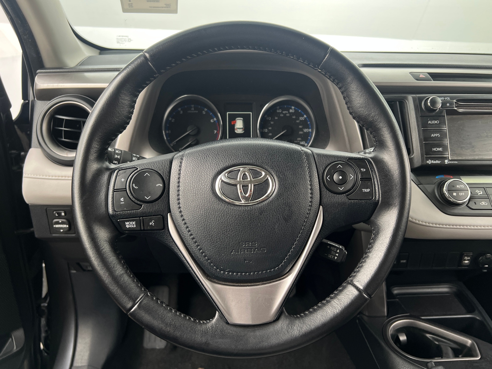 Thumbnail: 2016 Toyota RAV4 - 5
