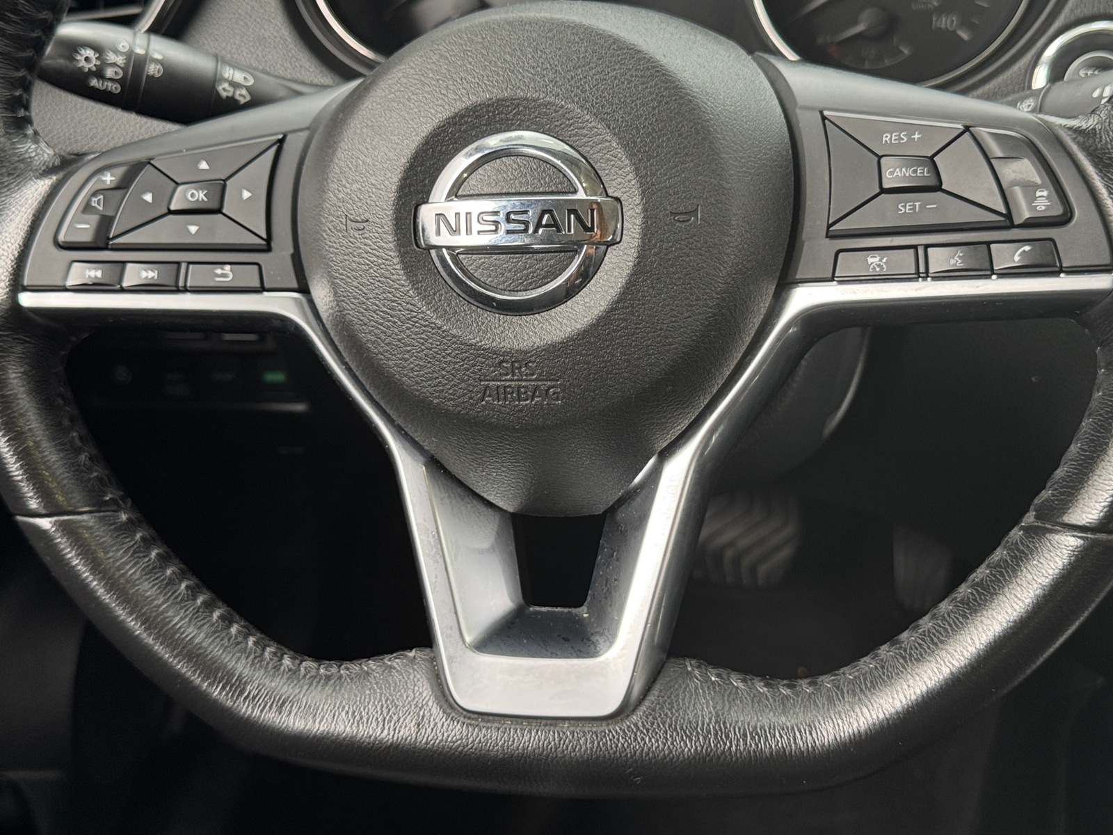 Thumbnail: 2018 Nissan Rogue - 4