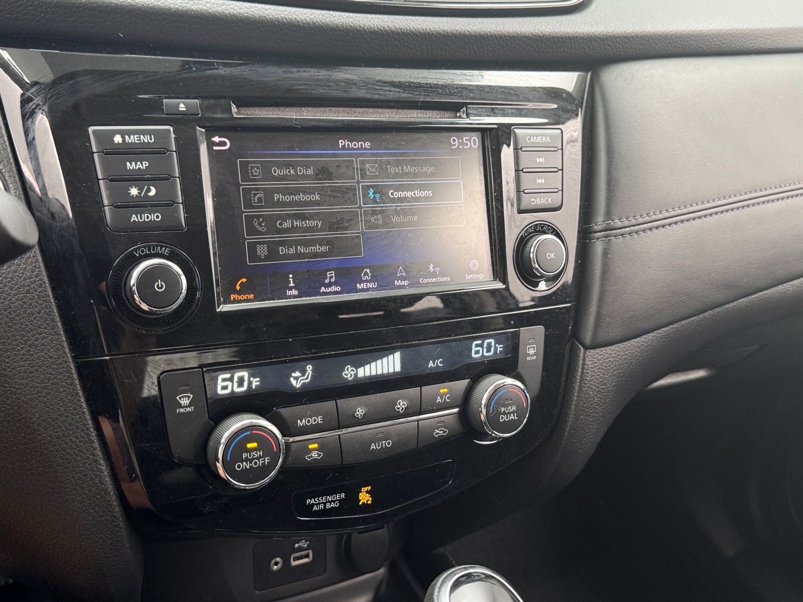 Thumbnail: 2018 Nissan Rogue - 3