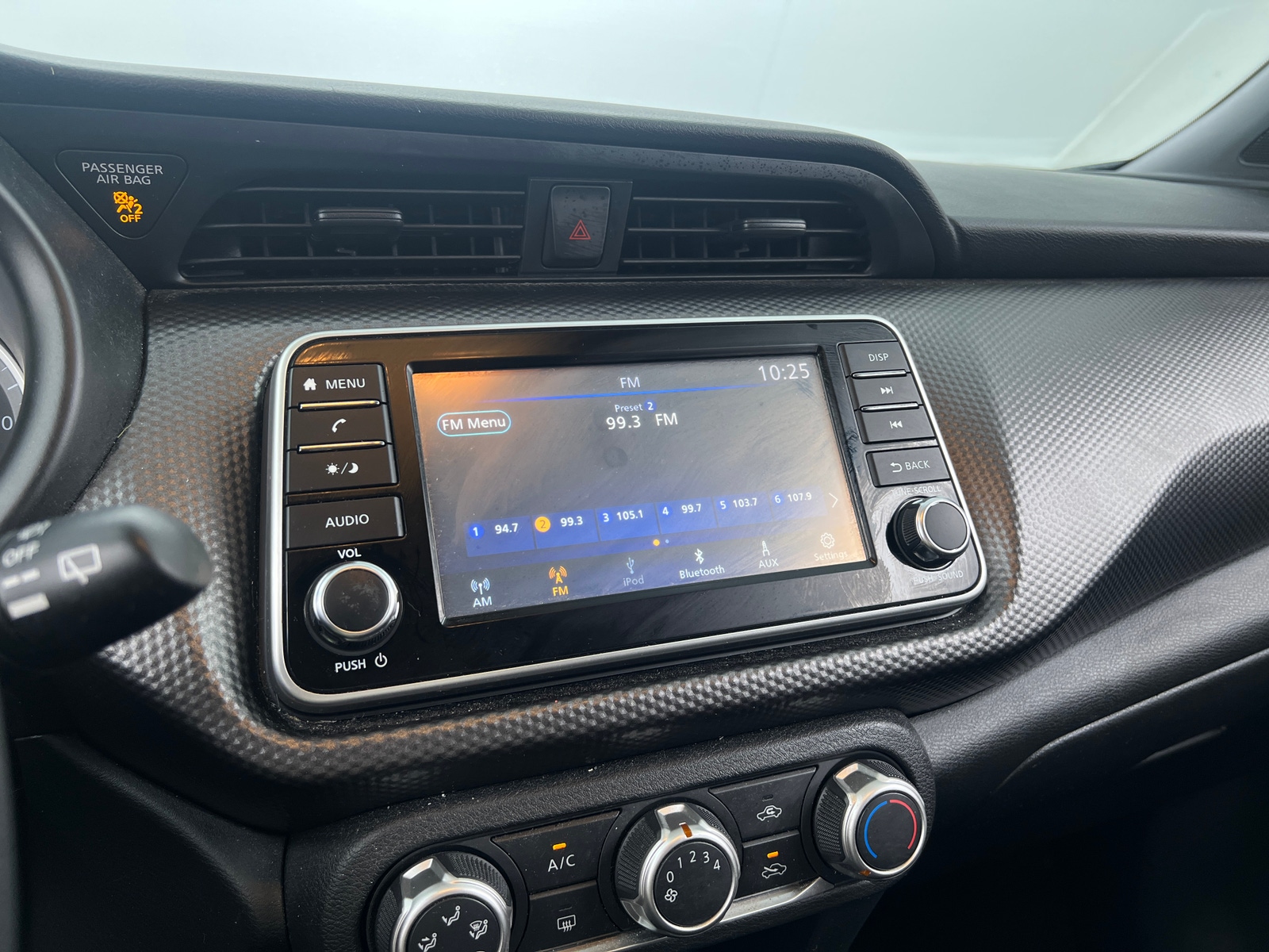 Thumbnail: 2018 Nissan Kicks - 4