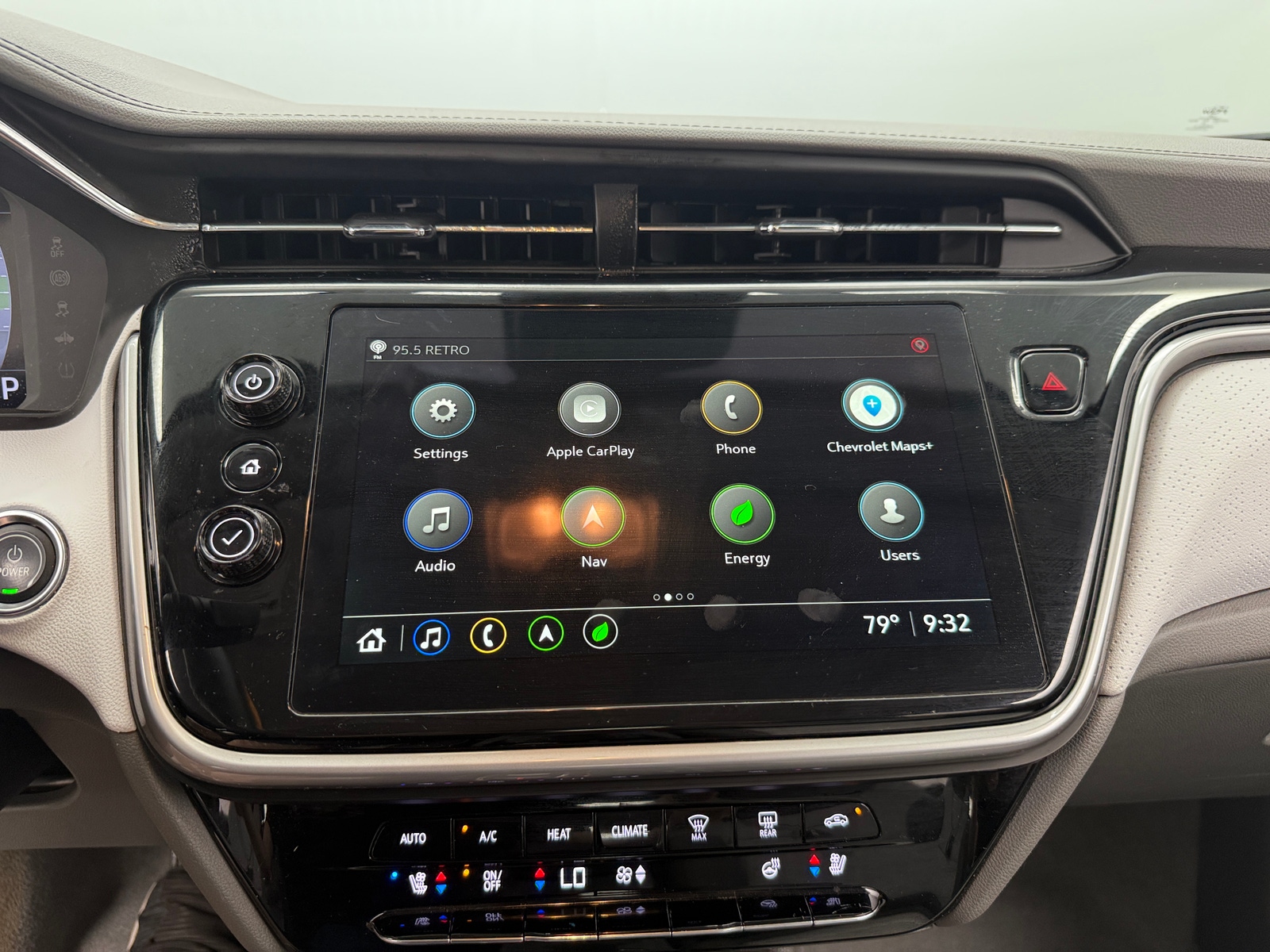 Thumbnail: 2023 Chevrolet Bolt EUV - 3