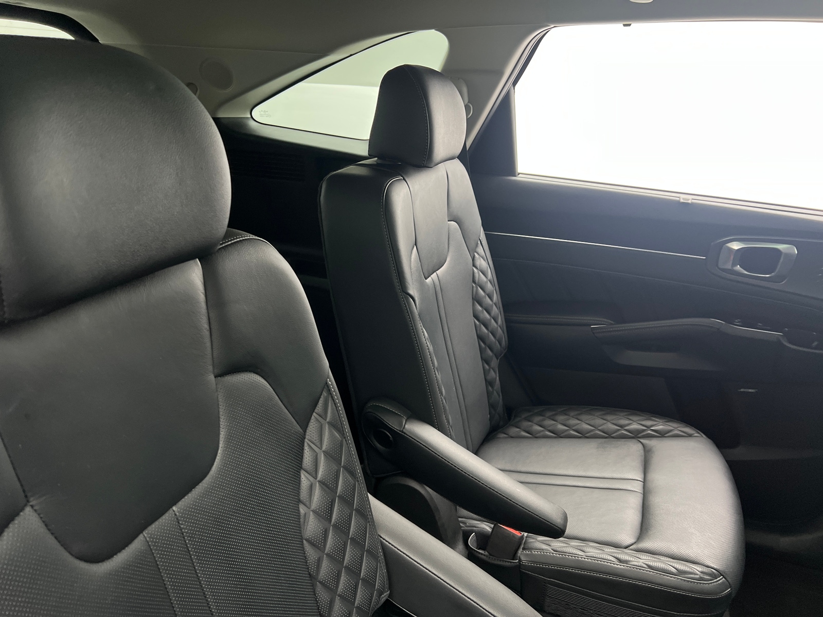 Thumbnail: 2023 Kia Sorento - 5