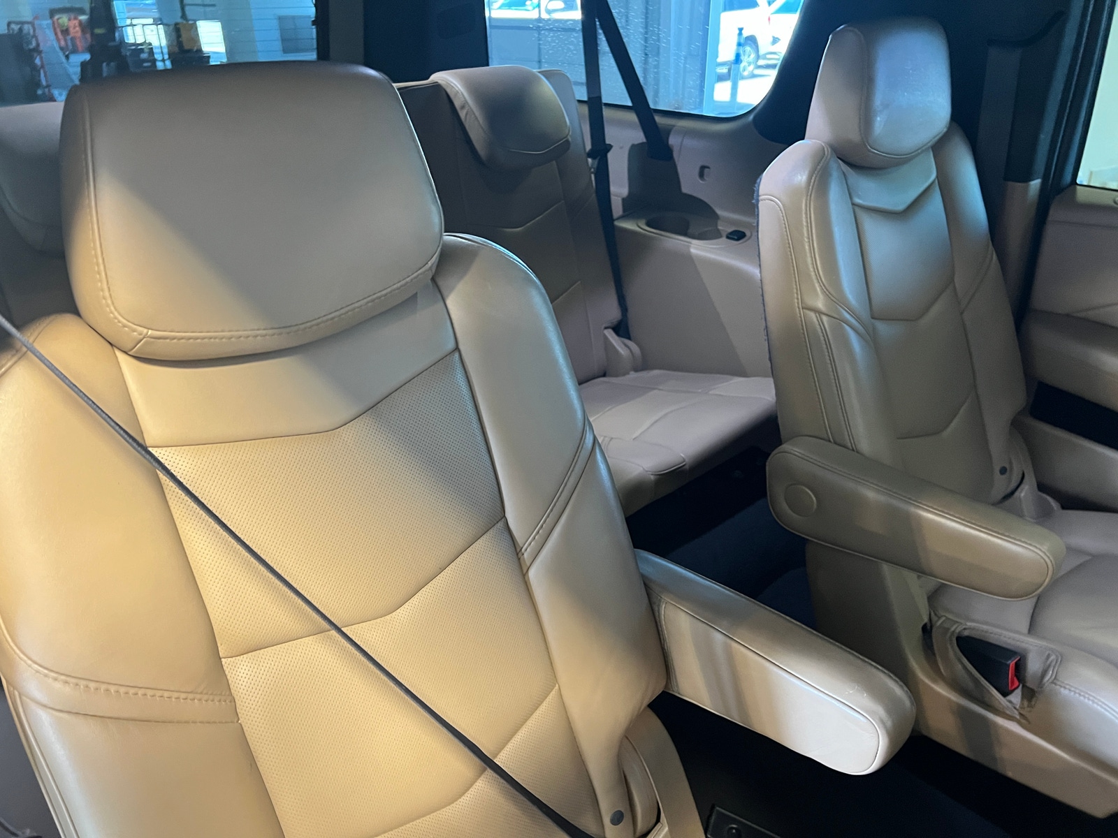 Thumbnail: 2019 Cadillac Escalade - 5