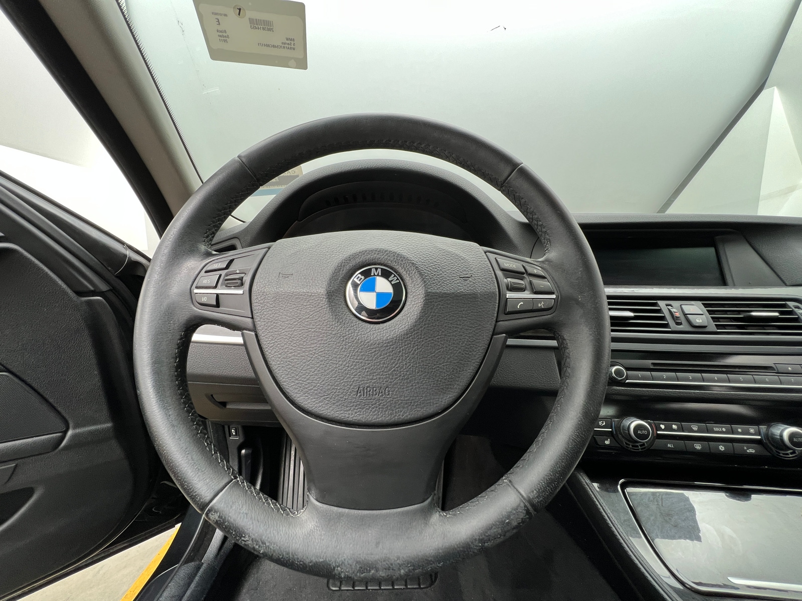 Thumbnail: 2011 BMW 5 Series - 4
