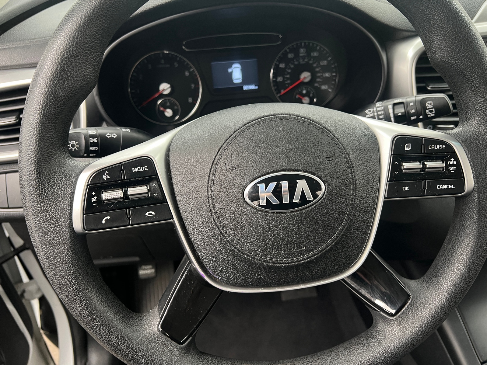 Thumbnail: 2020 Kia Sorento - 5