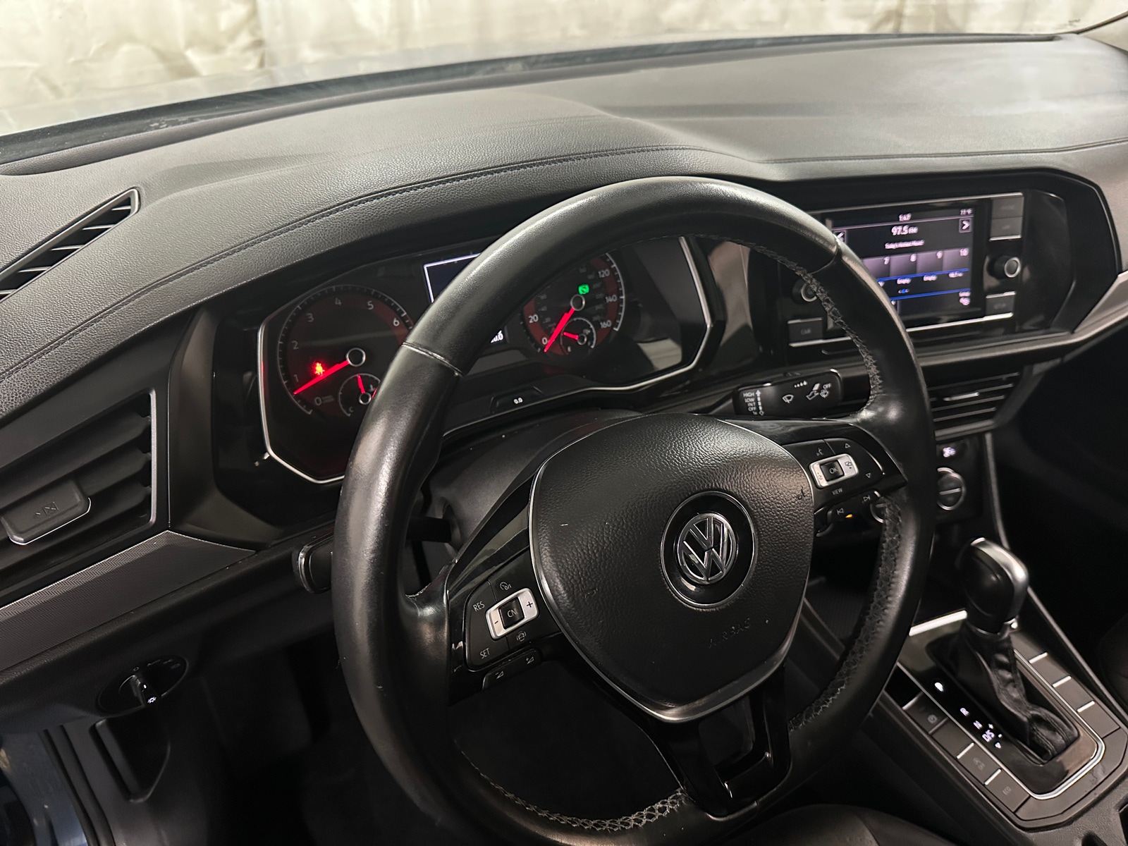 Thumbnail: 2019 Volkswagen Jetta - 3