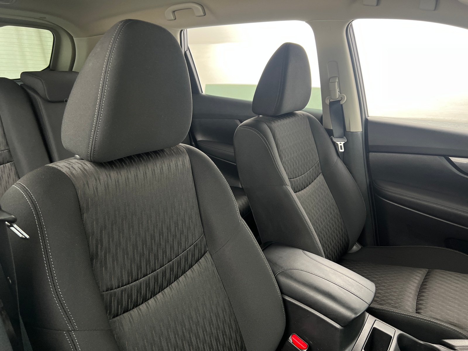 Thumbnail: 2017 Nissan Rogue - 2
