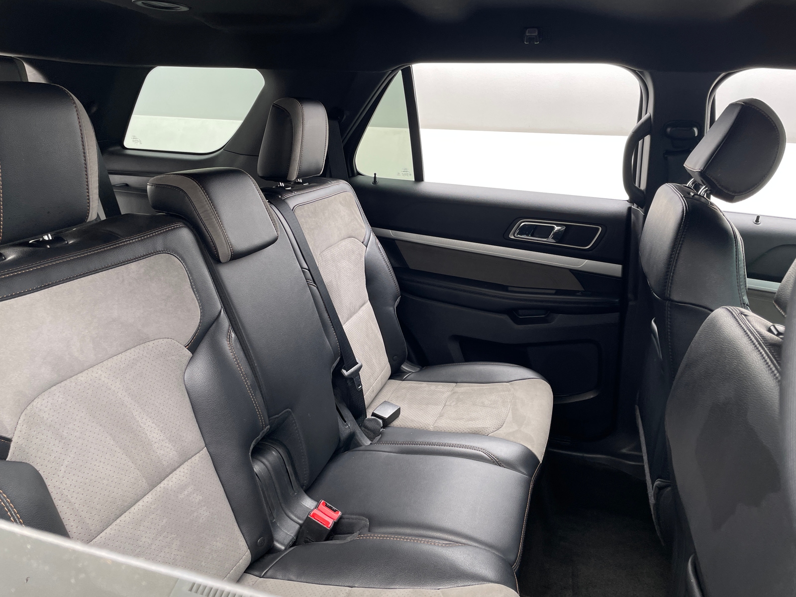Thumbnail: 2017 Ford Explorer - 5