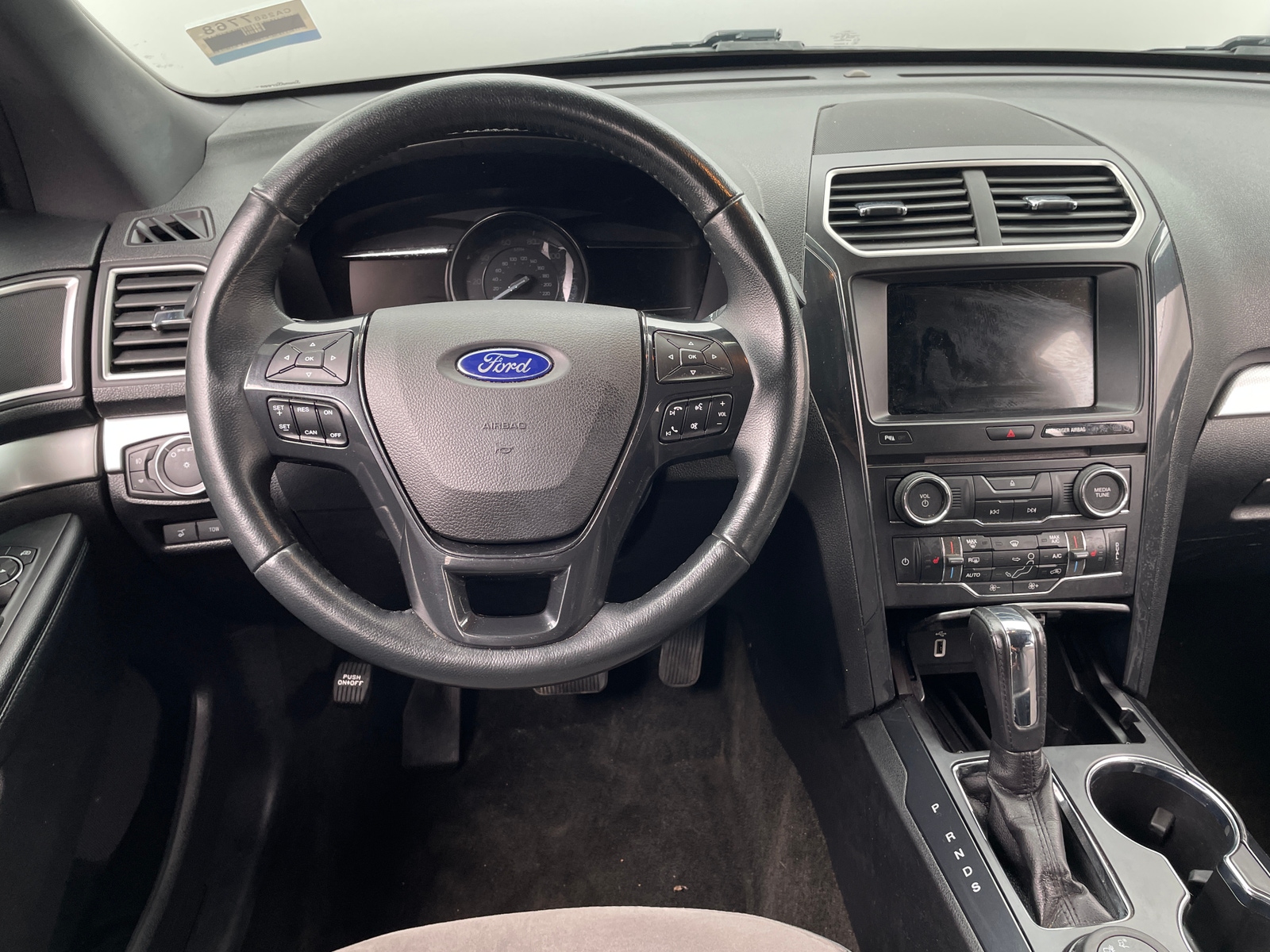 Thumbnail: 2017 Ford Explorer - 4