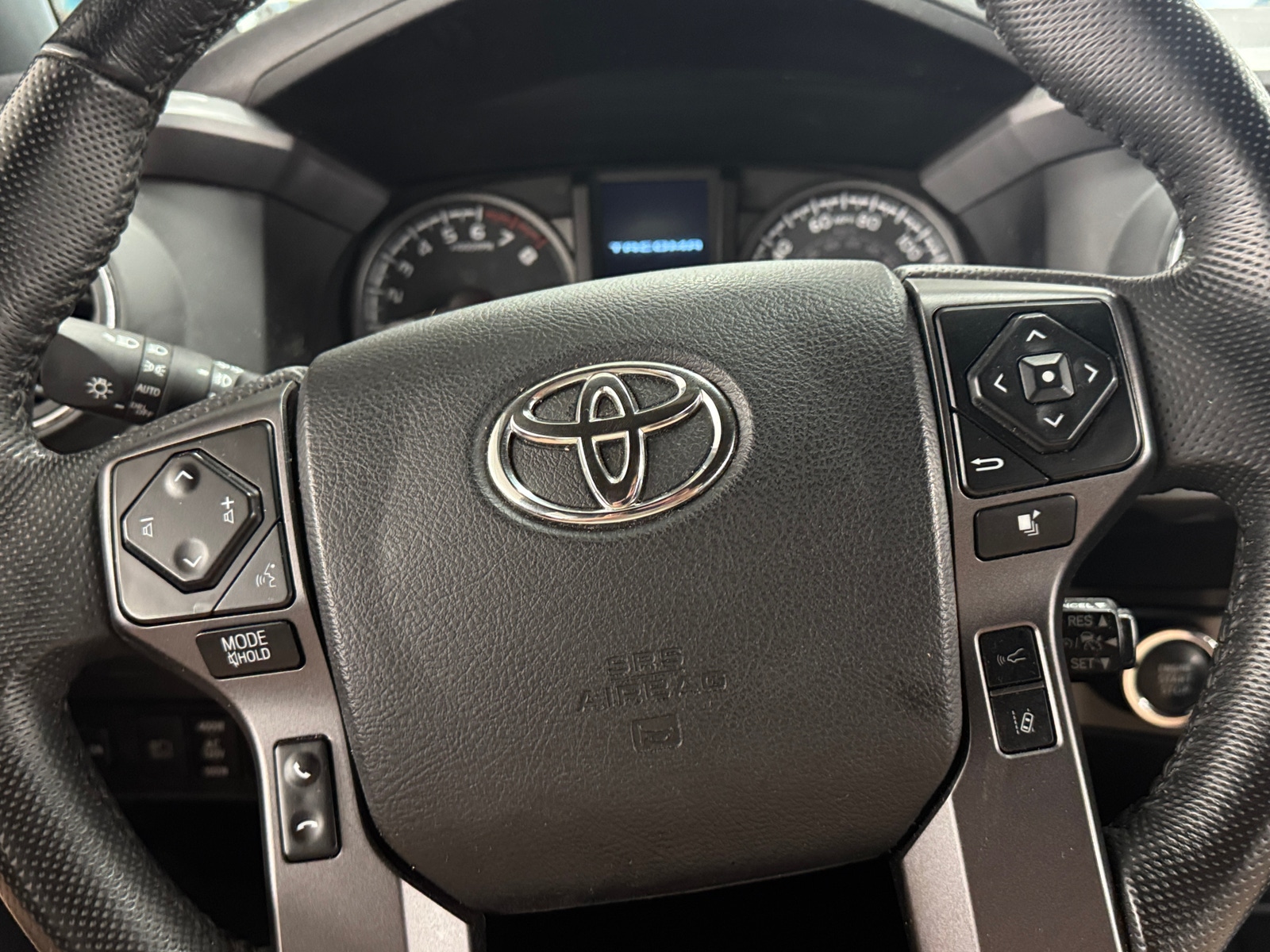 Thumbnail: 2022 Toyota Tacoma - 5