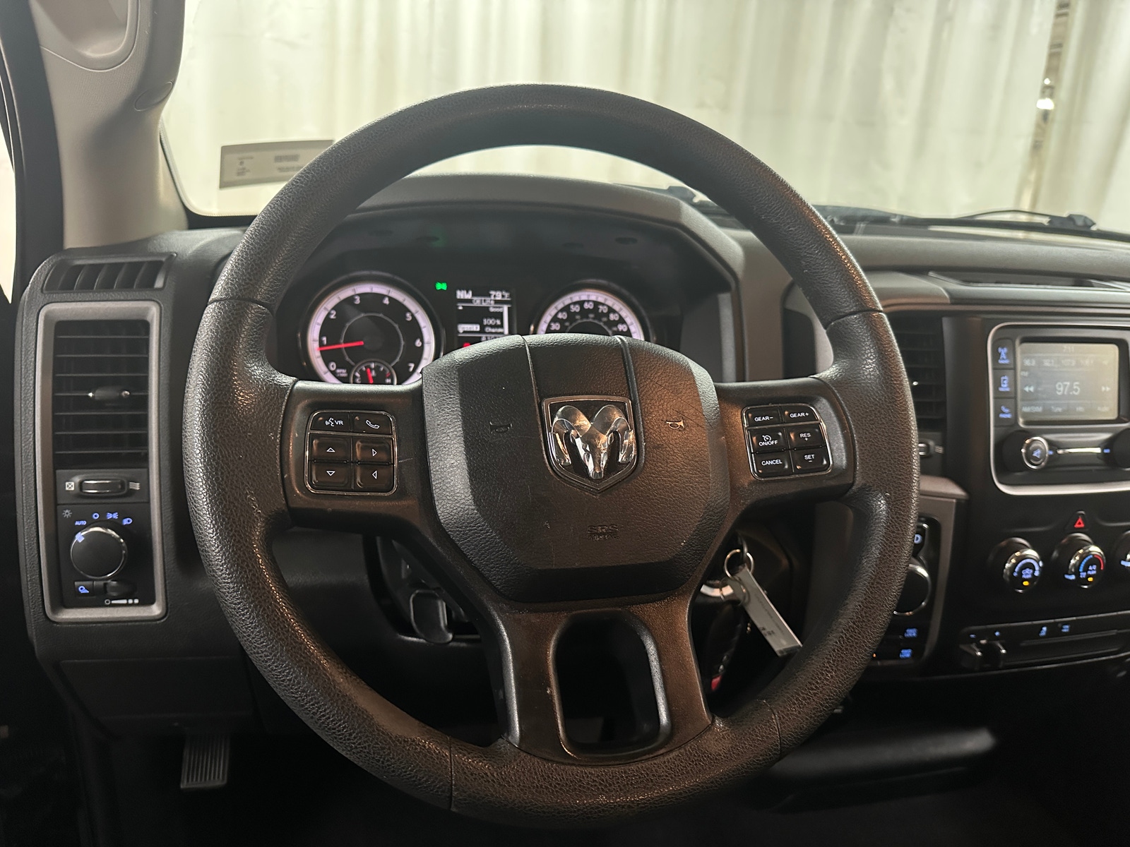 Thumbnail: 2020 RAM 1500 Classic - 5