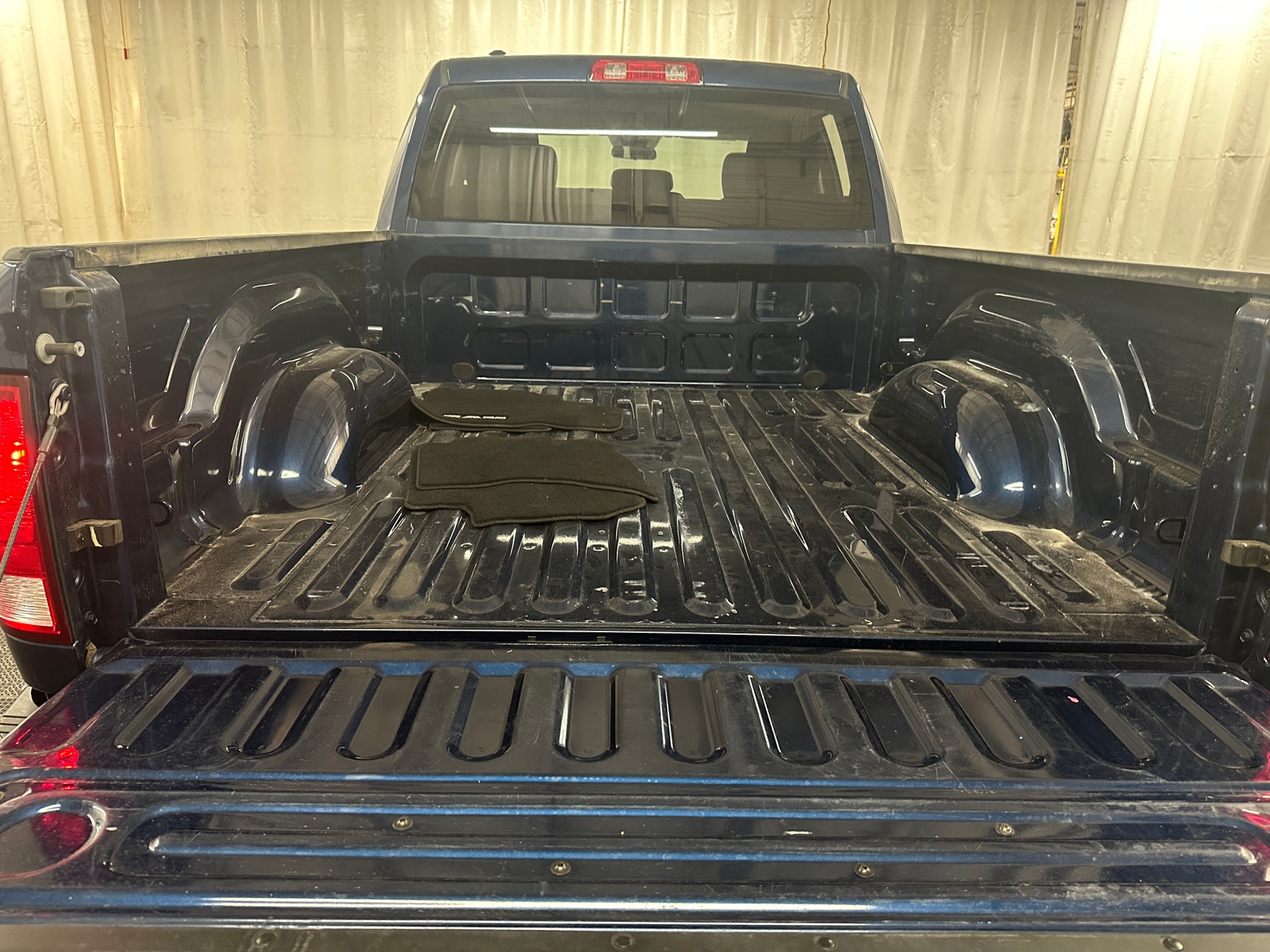 Thumbnail: 2020 RAM 1500 Classic - 7