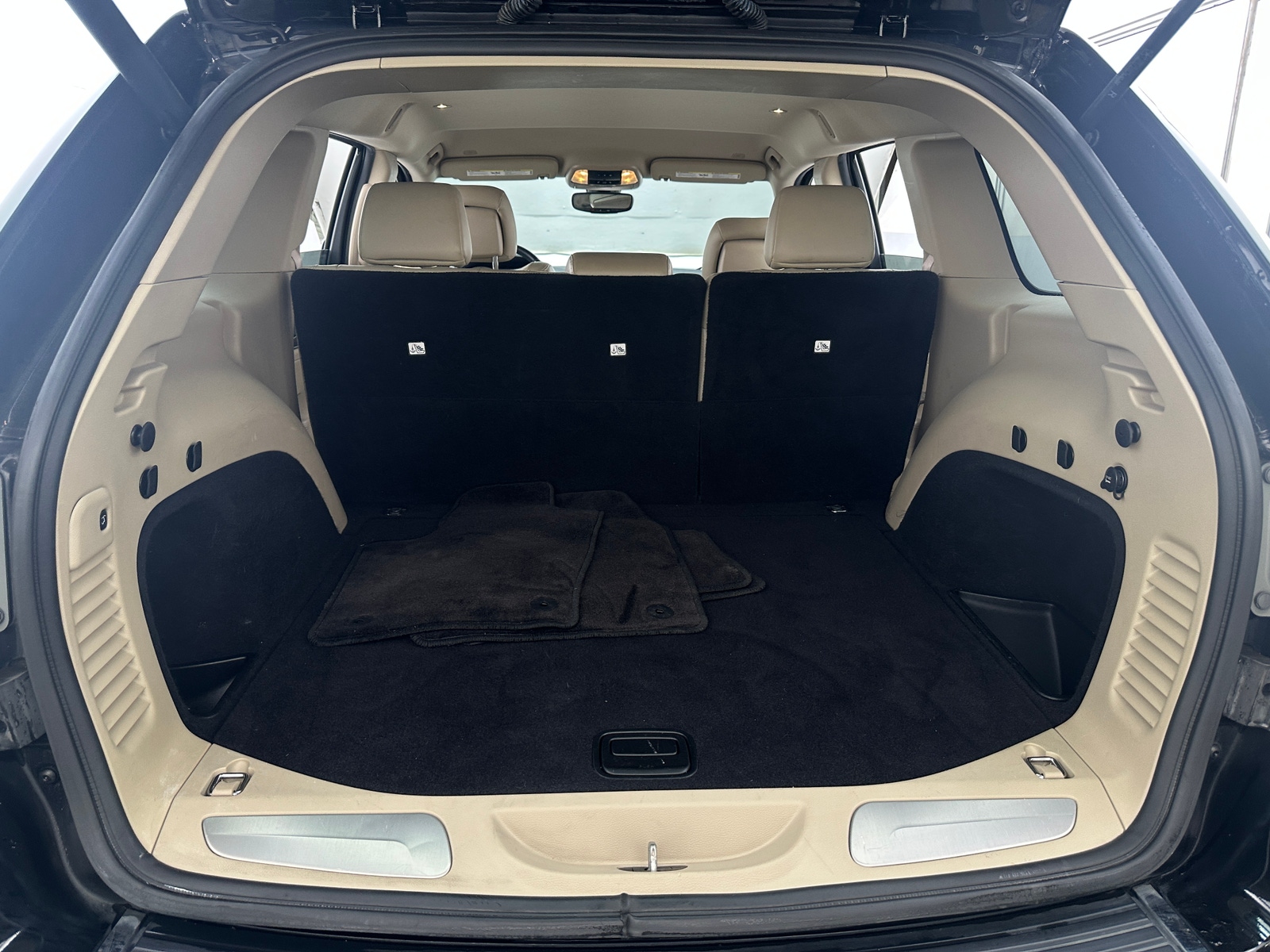 Thumbnail: 2018 Jeep Grand Cherokee - 6