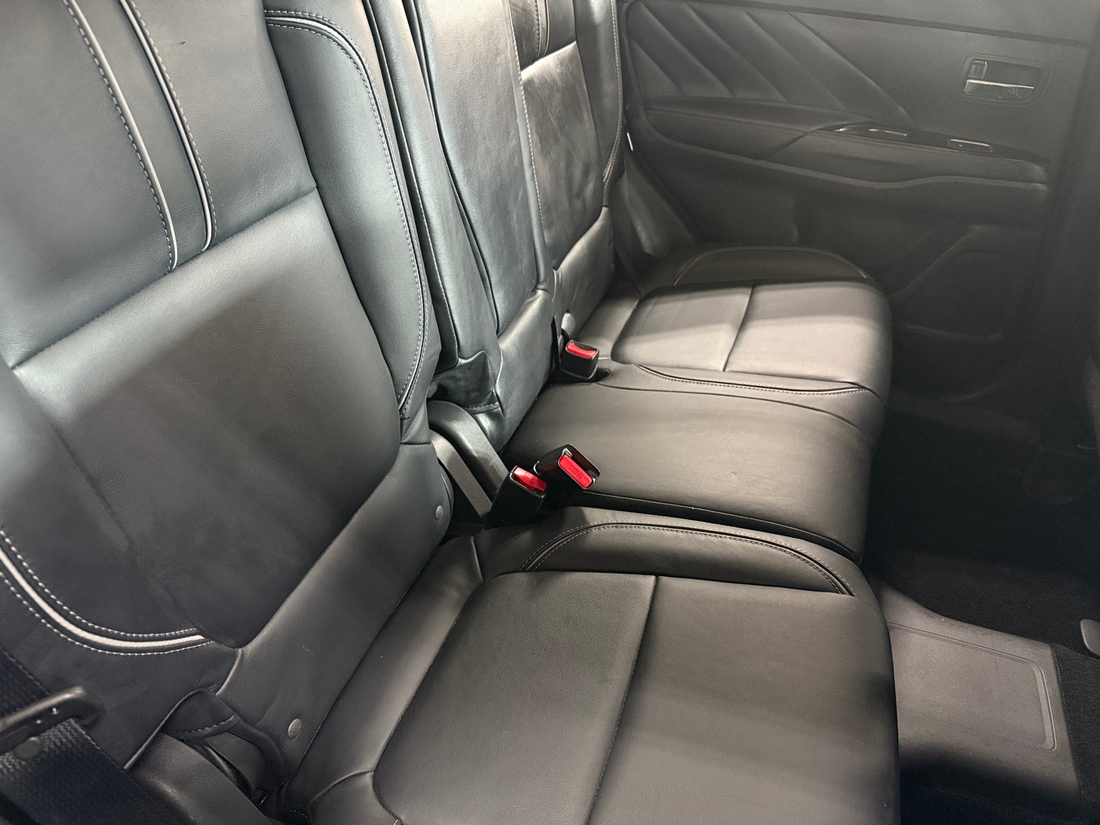 Thumbnail: 2018 Mitsubishi Outlander - 5