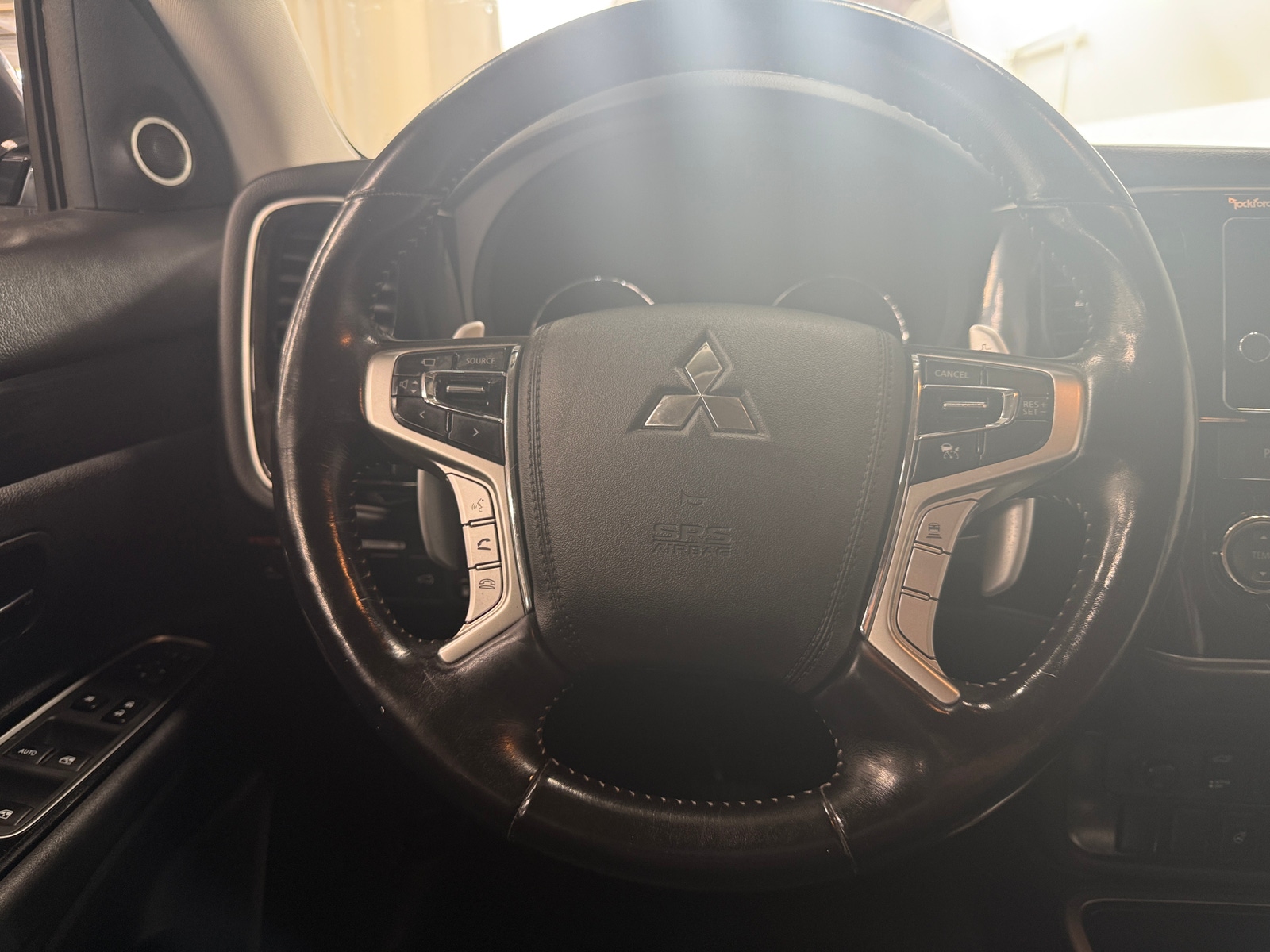 Thumbnail: 2018 Mitsubishi Outlander - 4