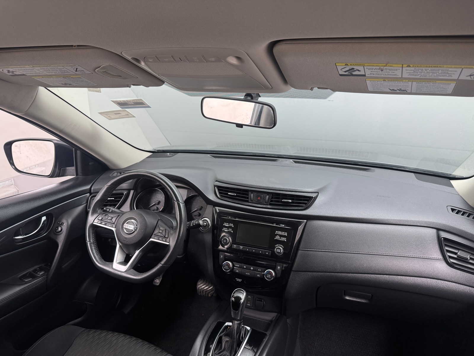 Thumbnail: 2017 Nissan Rogue - 3