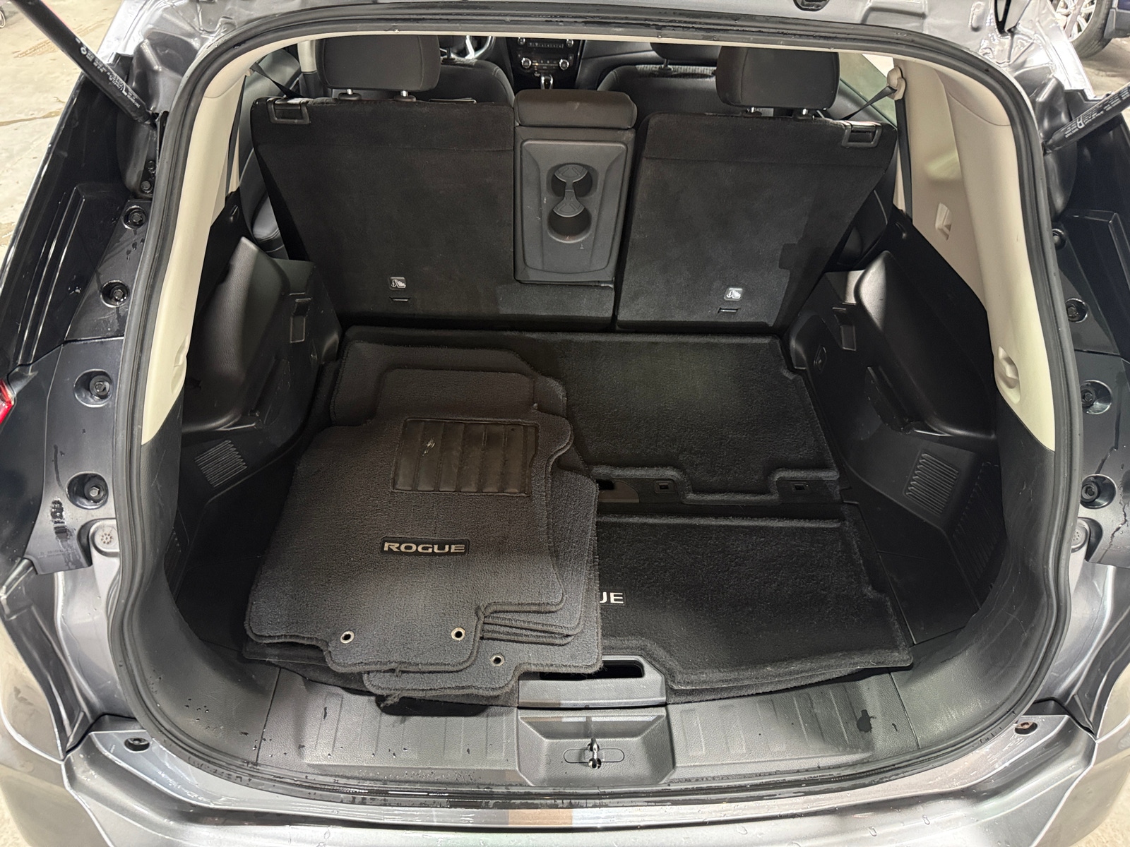 Thumbnail: 2017 Nissan Rogue - 7