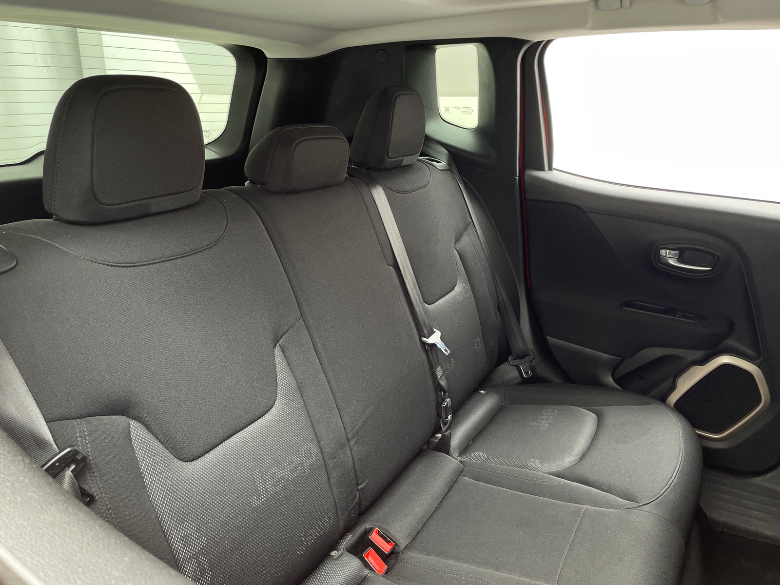 Thumbnail: 2016 Jeep Renegade - 6