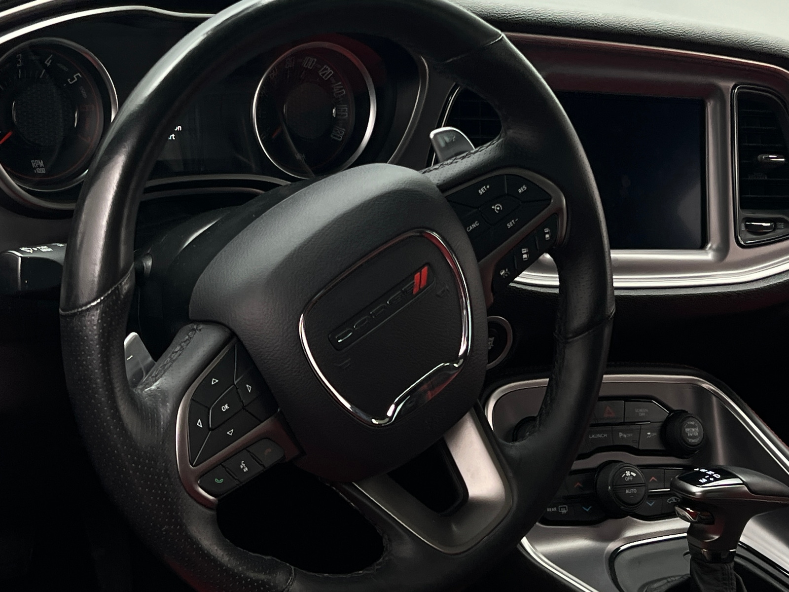 Thumbnail: 2019 Dodge Challenger - 3