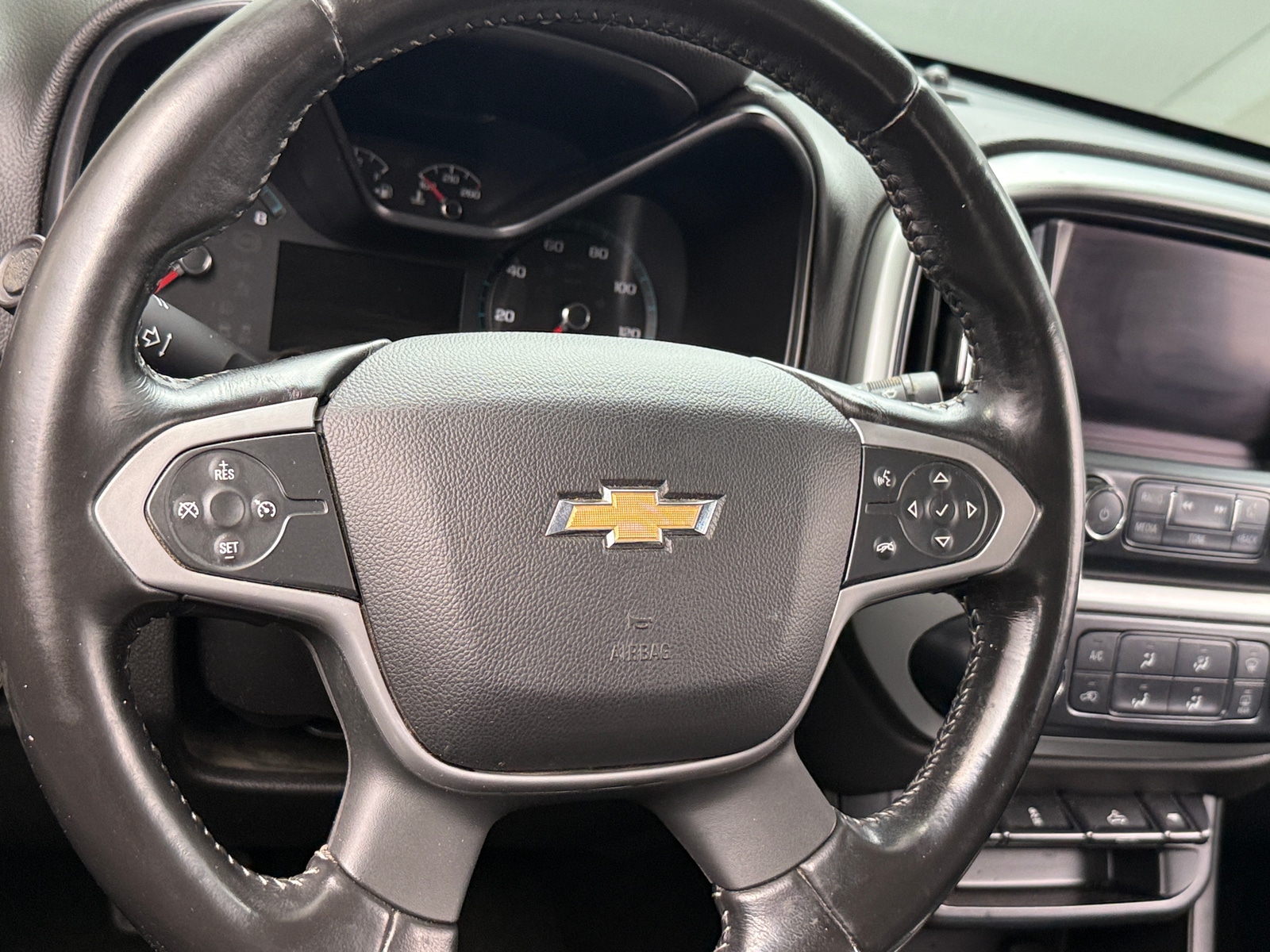Thumbnail: 2017 Chevrolet Colorado - 5