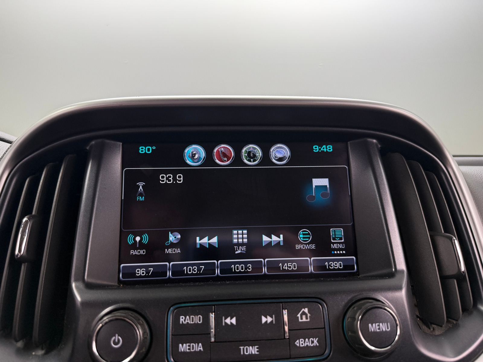 Thumbnail: 2017 Chevrolet Colorado - 4