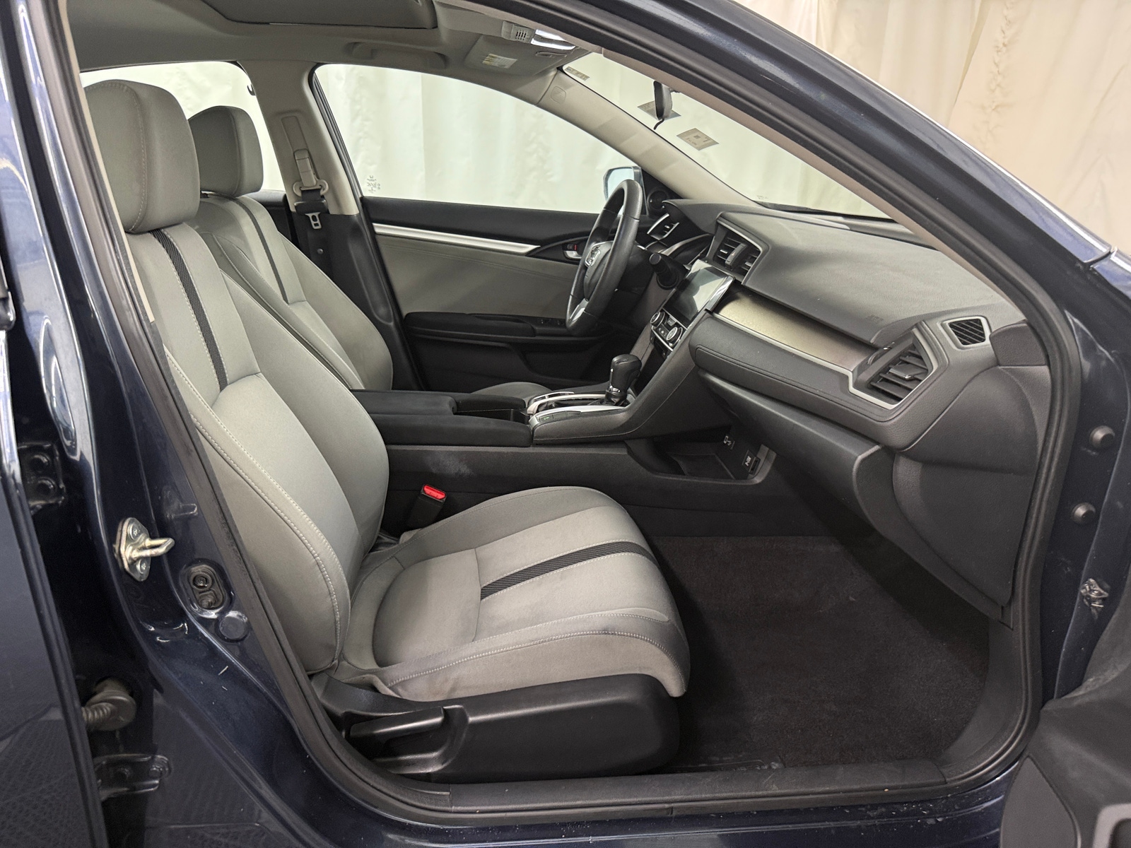 Thumbnail: 2016 Honda Civic - 2
