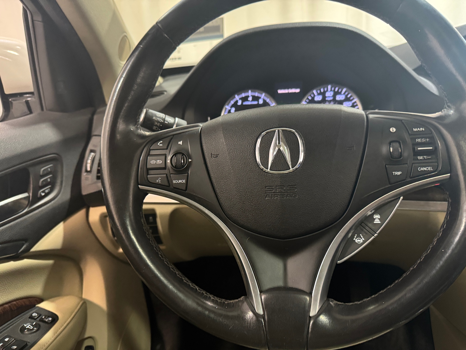 Thumbnail: 2017 Acura MDX - 4