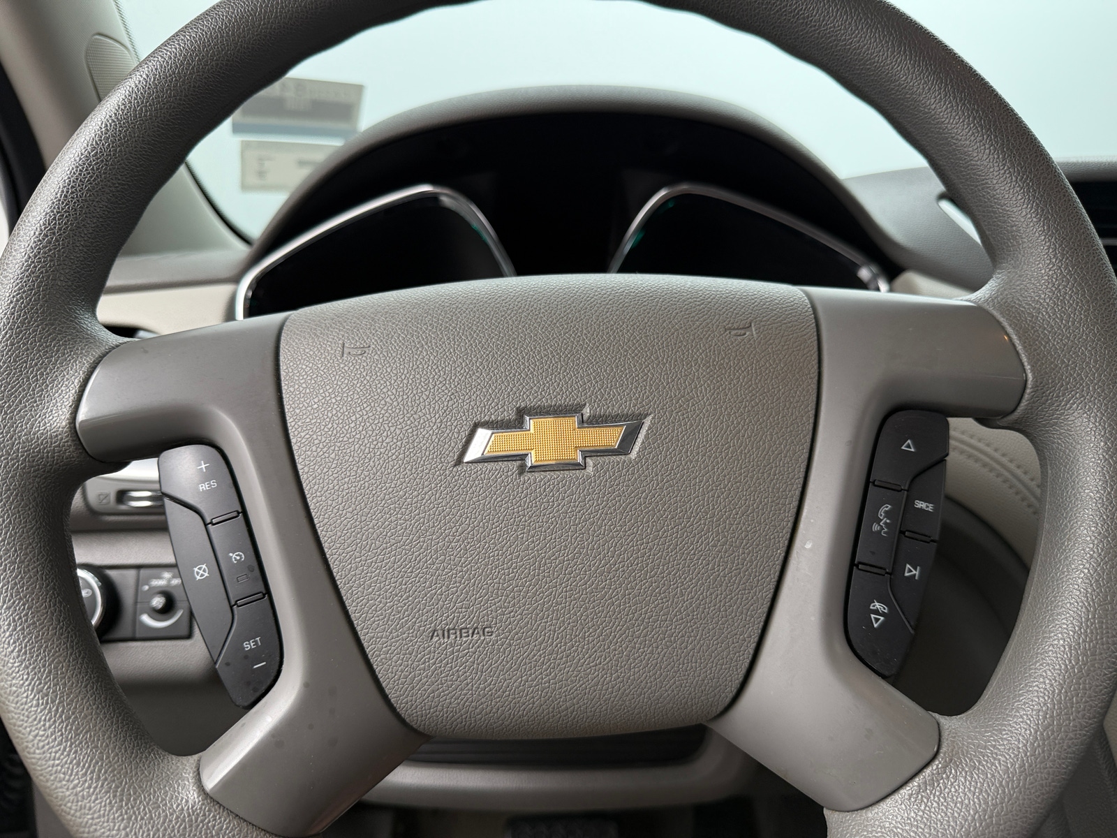 Thumbnail: 2017 Chevrolet Traverse - 5
