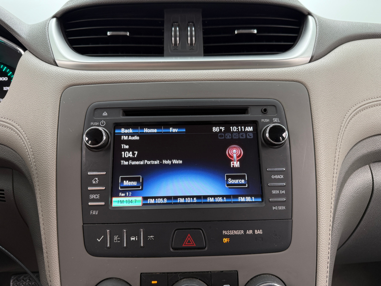 Thumbnail: 2017 Chevrolet Traverse - 4