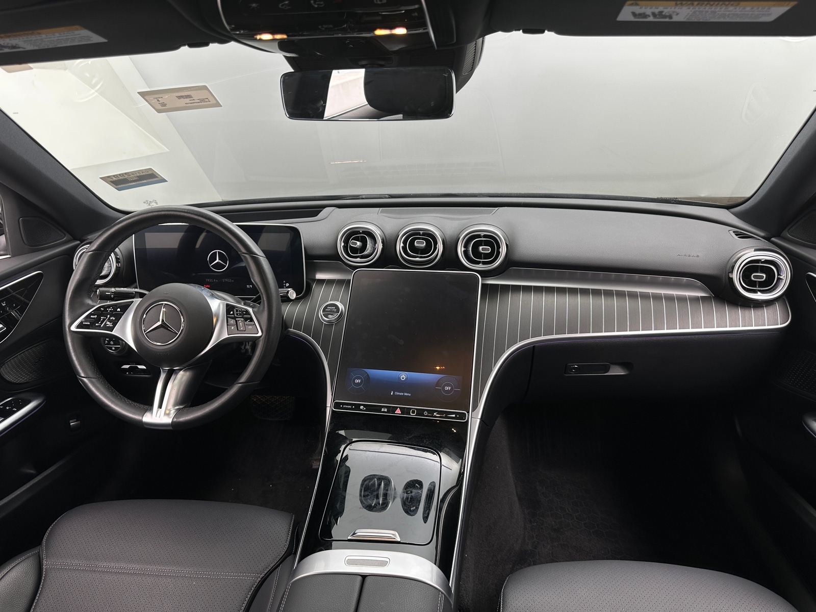Thumbnail: 2023 Mercedes-Benz C-Class - 2