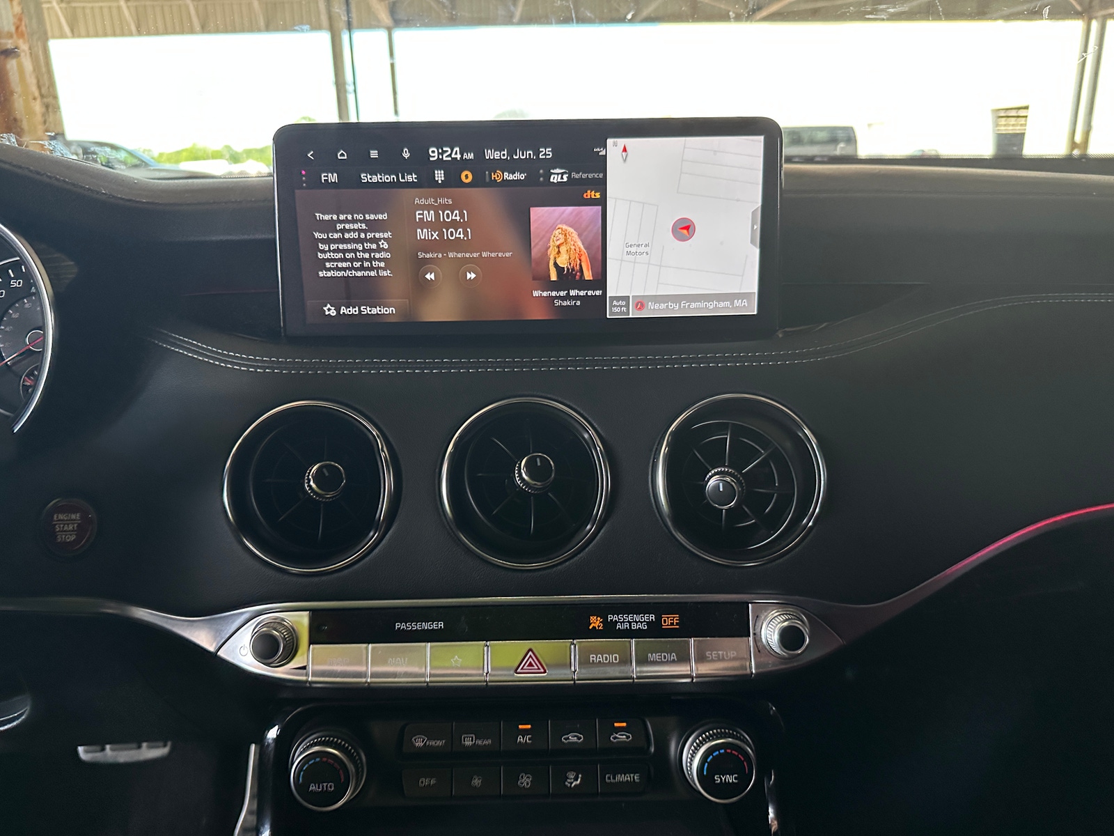 Thumbnail: 2023 Kia Stinger - 4