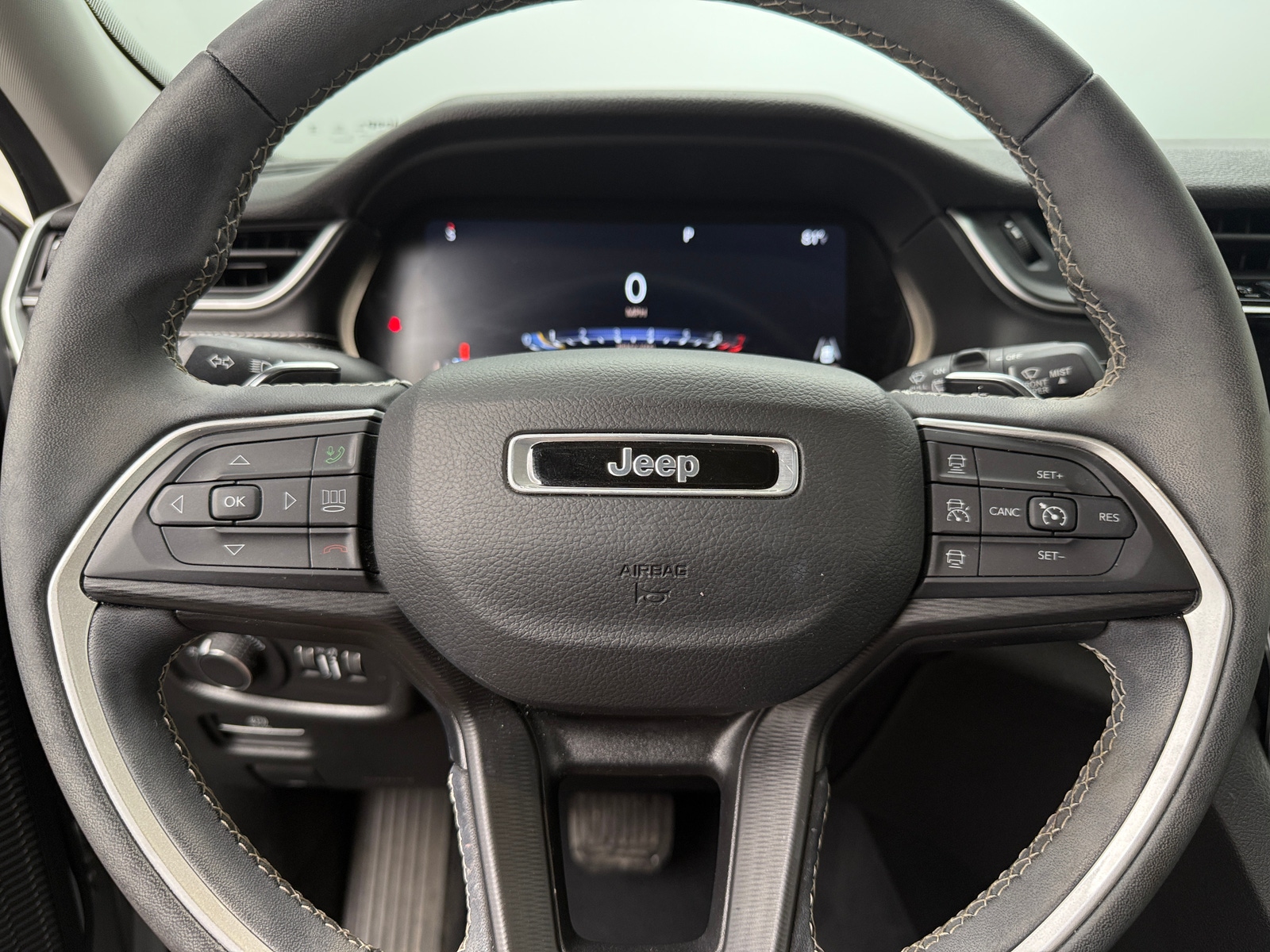 Thumbnail: 2023 Jeep Grand Cherokee - 5